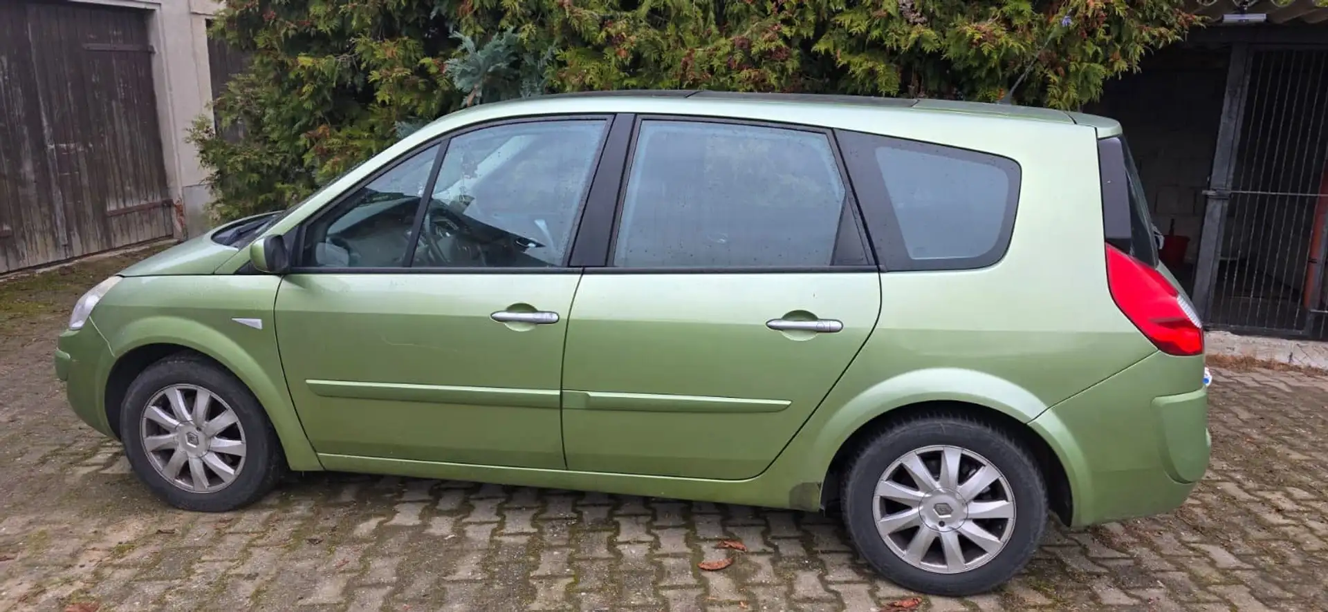 Renault Scenic Scenic 2.0 Grün - 1
