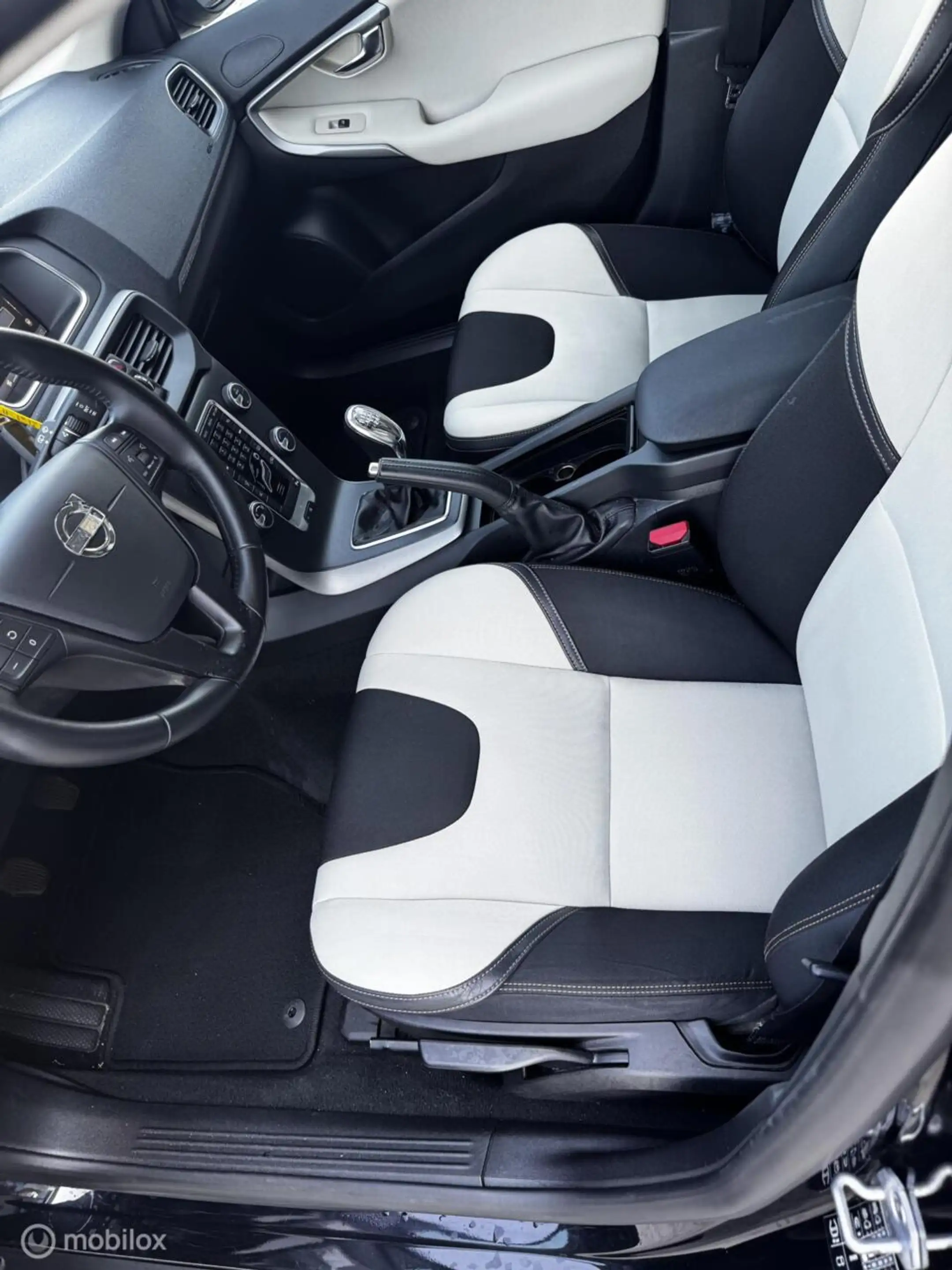 Volvo V40 Cross Country 1.6 D2 Kinetic 2014 — photo 5