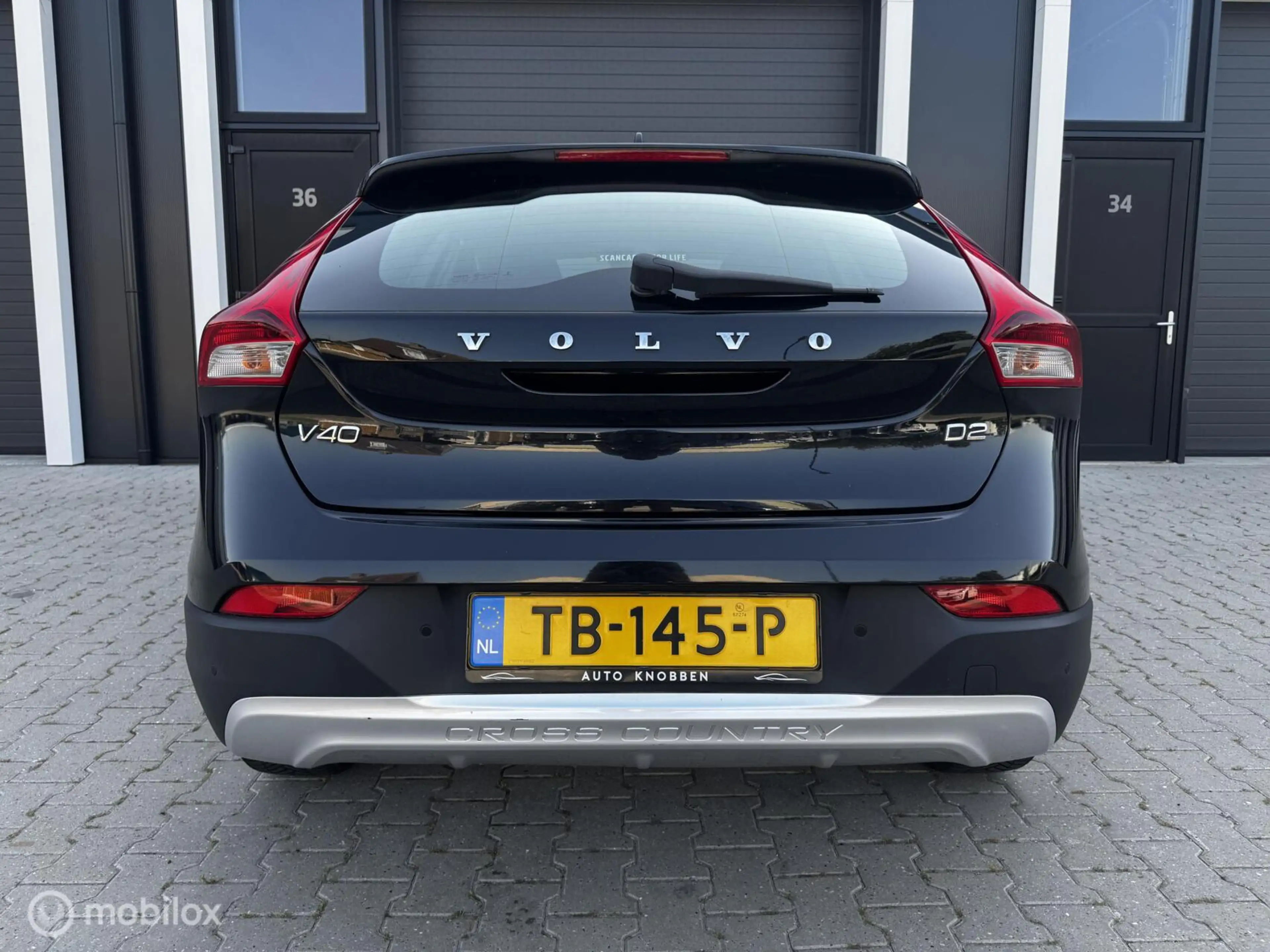 Volvo V40 Cross Country 1.6 D2 Kinetic 2014 — photo 14