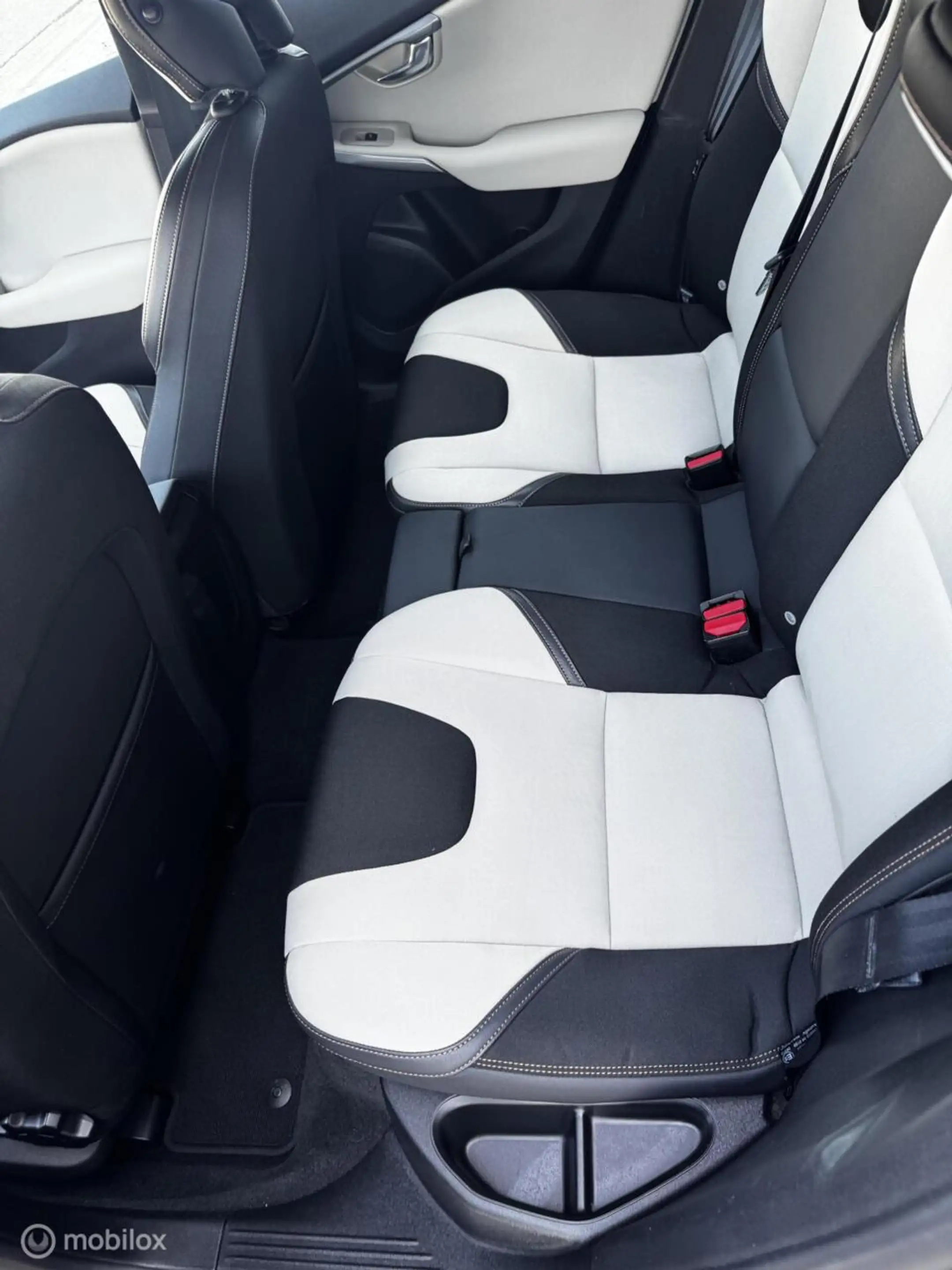 Volvo V40 Cross Country 1.6 D2 Kinetic 2014 — photo 6