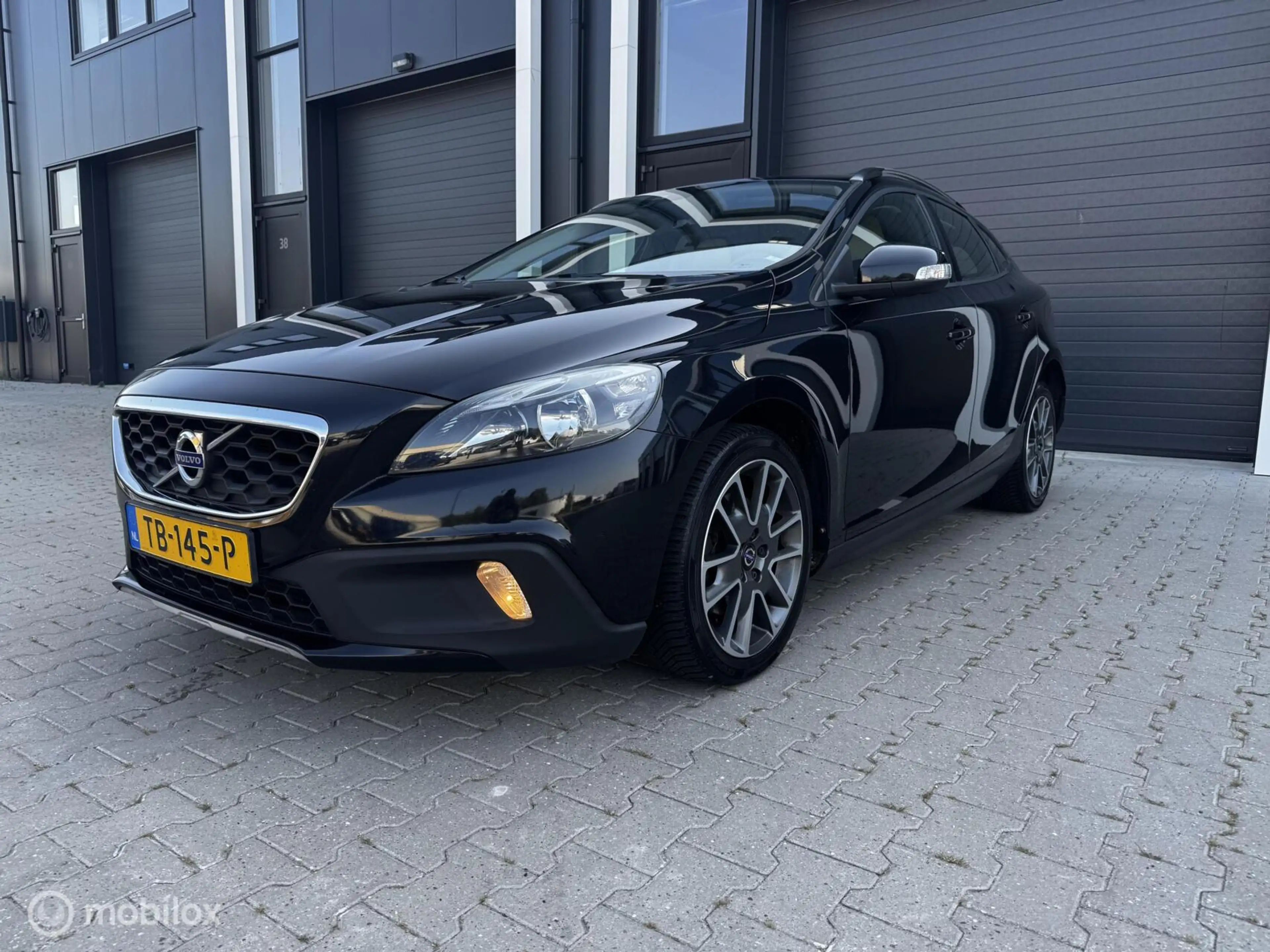 Volvo V40 Cross Country 1.6 D2 Kinetic 2014