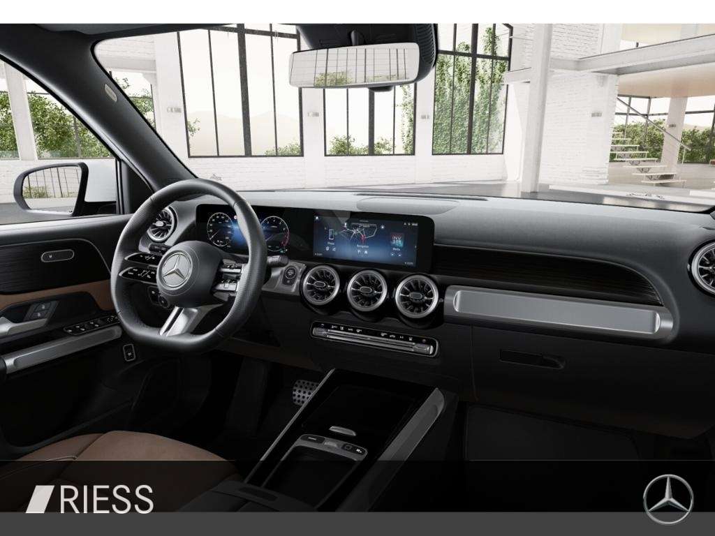 Mercedes-Benz GLB 200