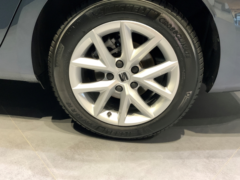 SEAT Leon SP Road Edition 2.0TDI DSG+ACC +LED+AHK — photo 10