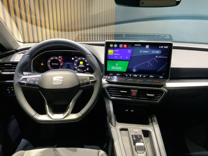 SEAT Leon SP Road Edition 2.0TDI DSG+ACC +LED+AHK — photo 14
