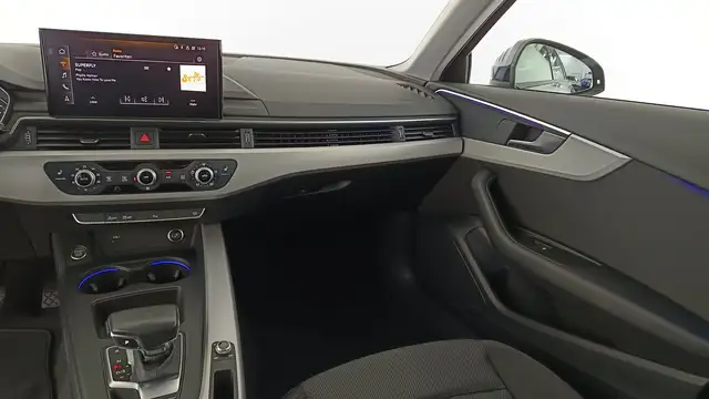 Audi A4 view 10