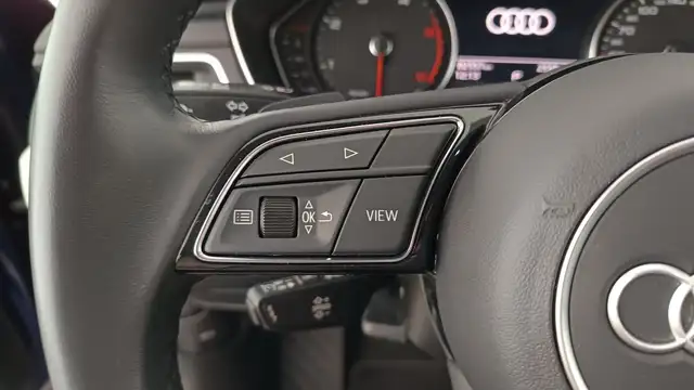 Audi A4 view 13