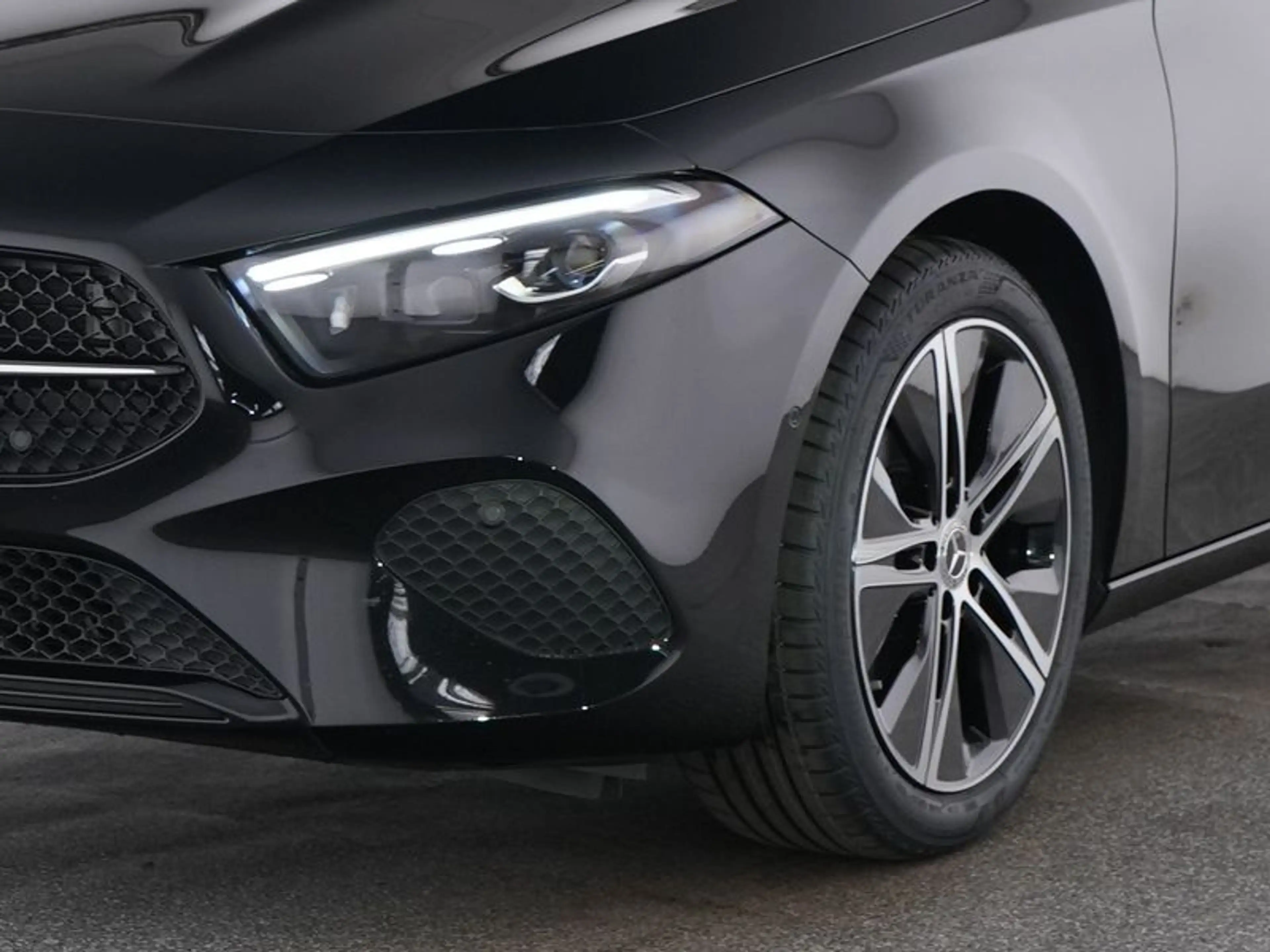 Mercedes-Benz A 200 , NIGHT PROGRESSIVE MULTI KAMERA SPUR PDC — photo 6