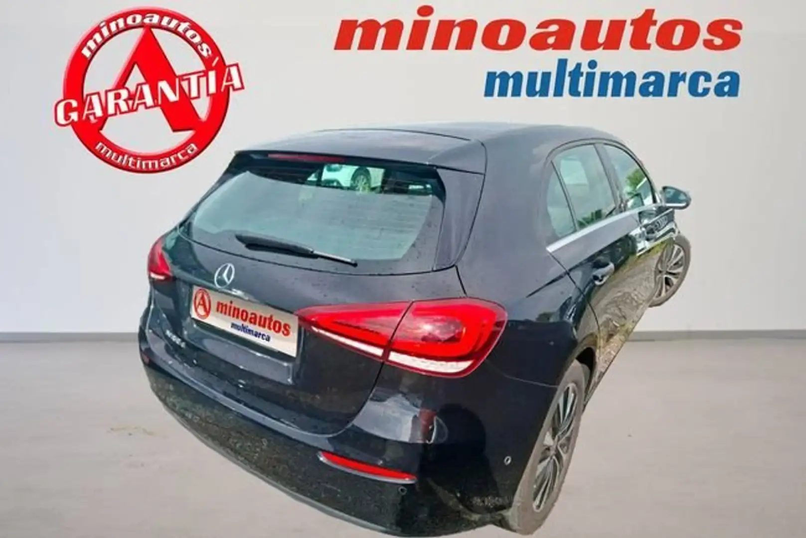 Mercedes-Benz A 220 180D 116 CV 8G-DCT BUSINESS LINE Negro - 2