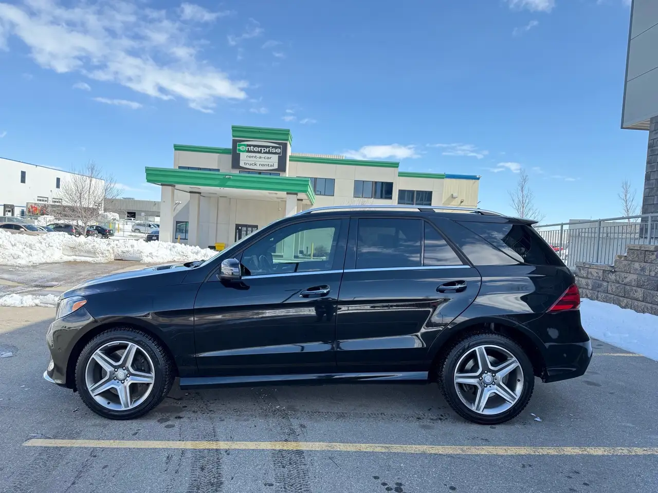 Mercedes-Benz GLE снимка Mercedes-Benz GLE