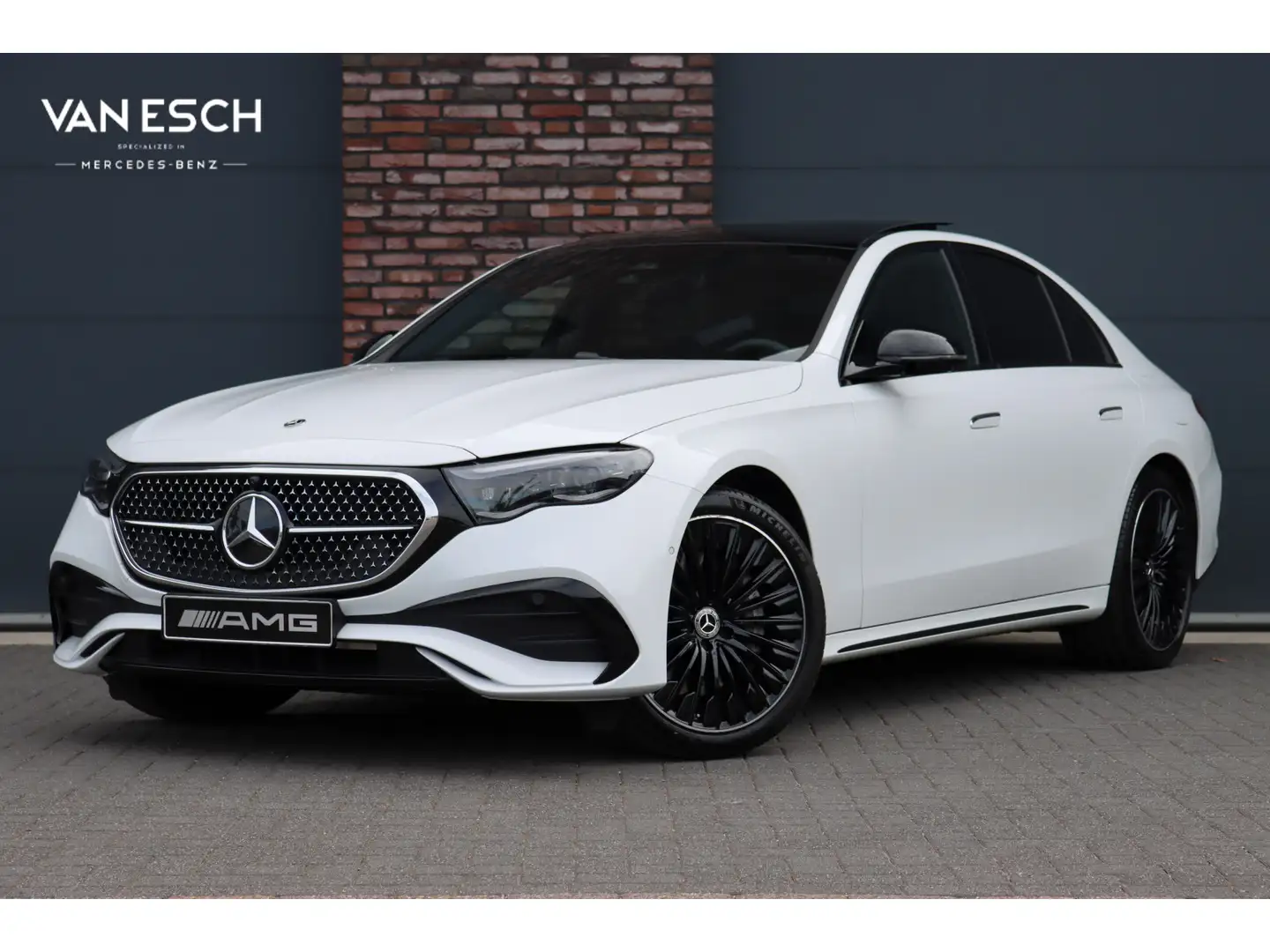 Mercedes-Benz E 400 e 4MATIC AMG Line Aut9 | MBUX Hyperscreen | Distro Wit - 1