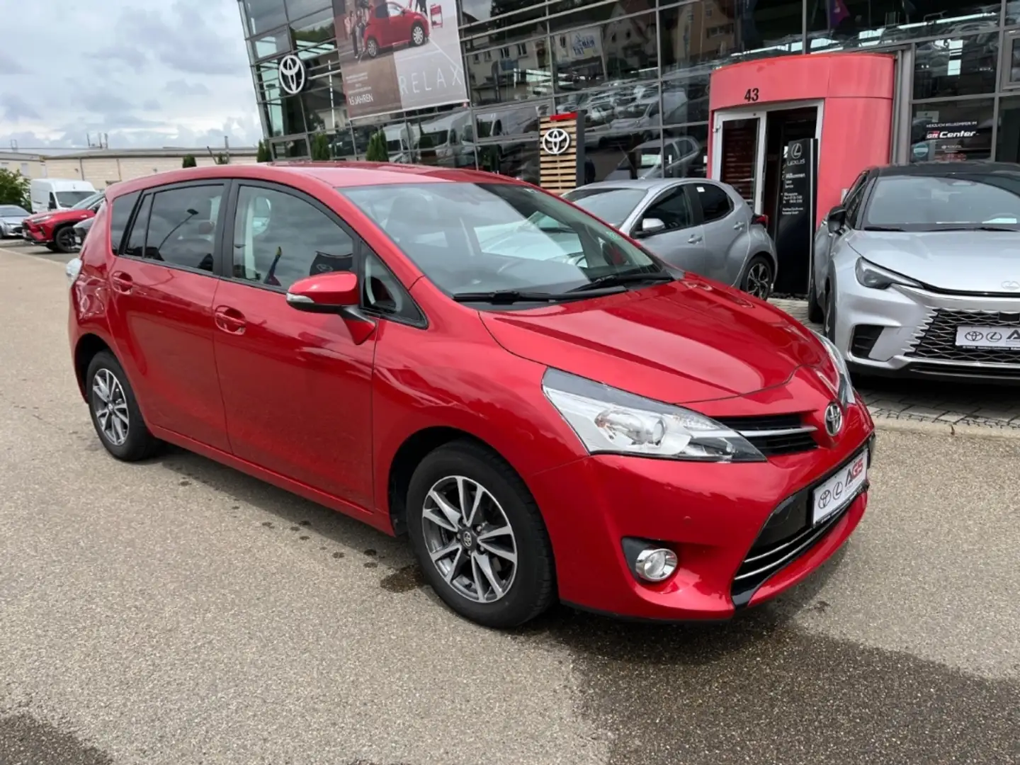 Toyota Verso Life 1,8 Automatik 1.Hand Scheckheftgepflegt Rouge - 2