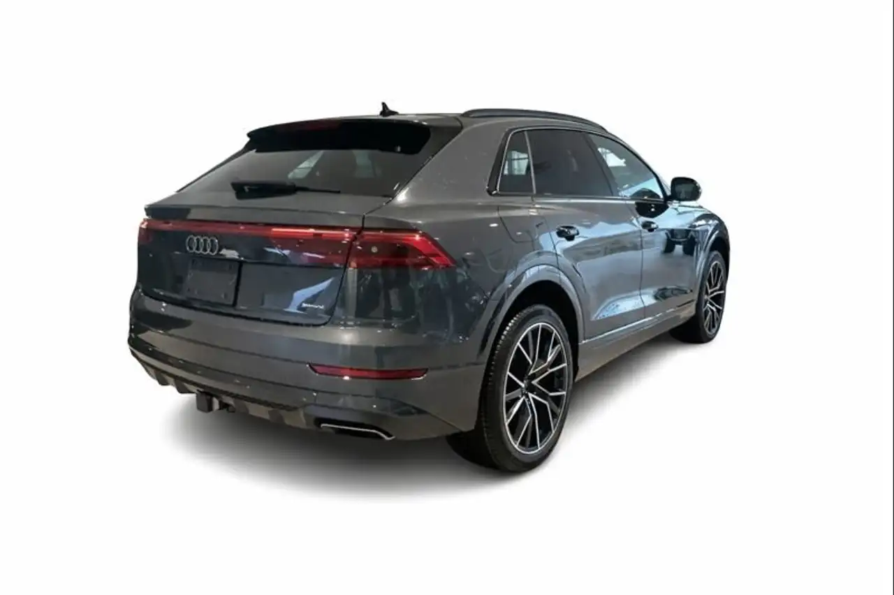 Audi Q8 снимка Audi Q8