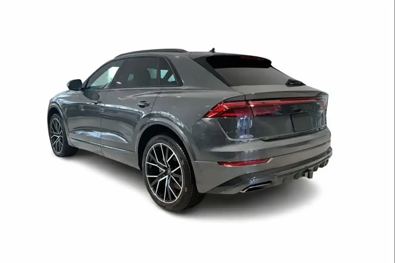 Audi Q8 снимка Audi Q8