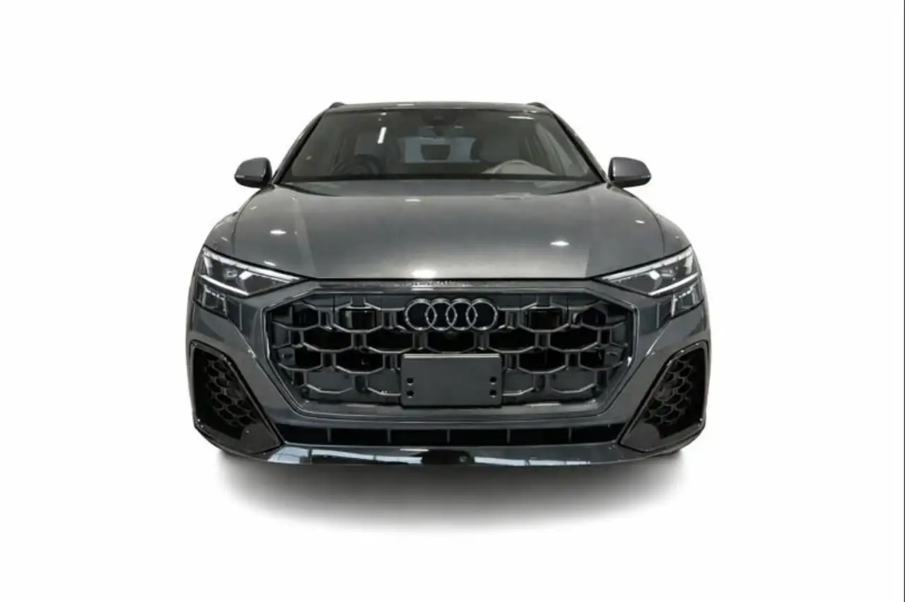Audi Q8 снимка Audi Q8