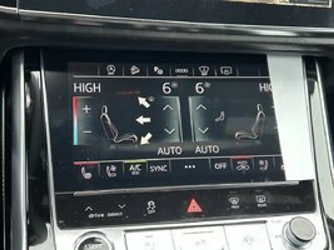 Audi Q8 снимка Audi Q8