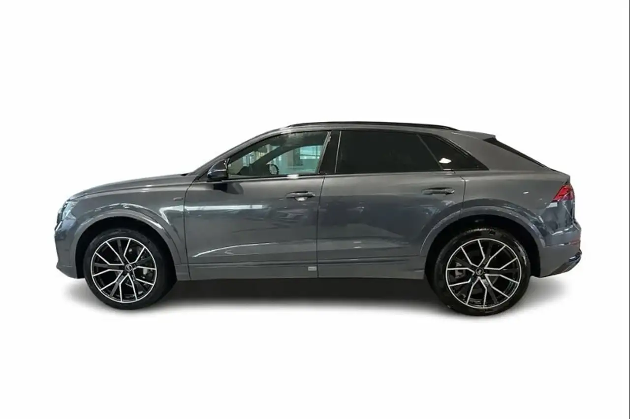 Audi Q8 снимка Audi Q8