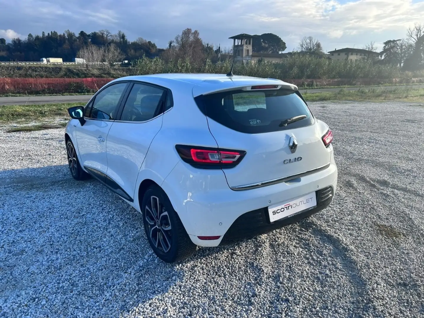 Renault Clio 0.9 tce Moschino Intens Gpl 90cv Blanc - 2