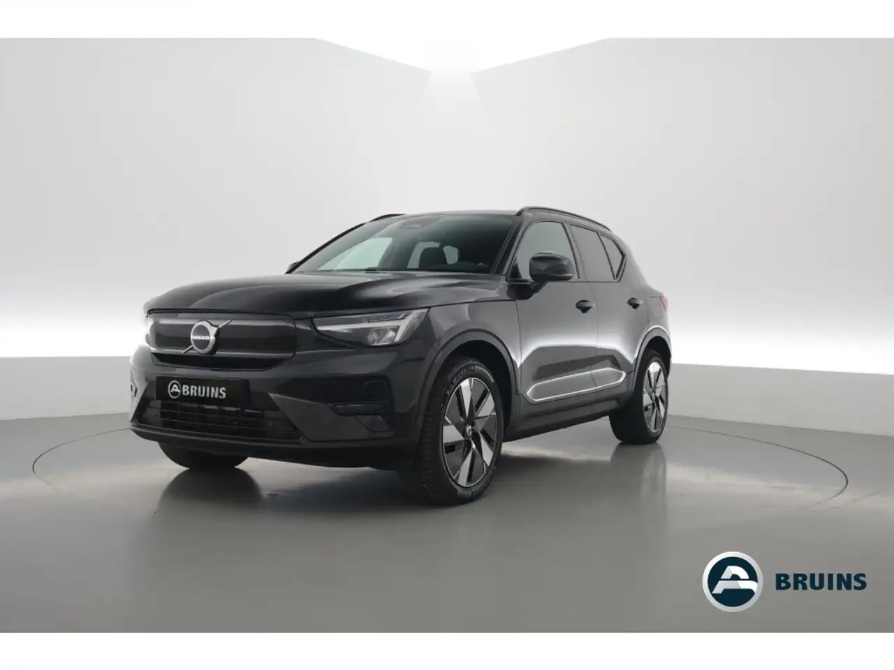 Volvo XC40 Single Motor Extended Range Plus 82 kWh Rijklaar