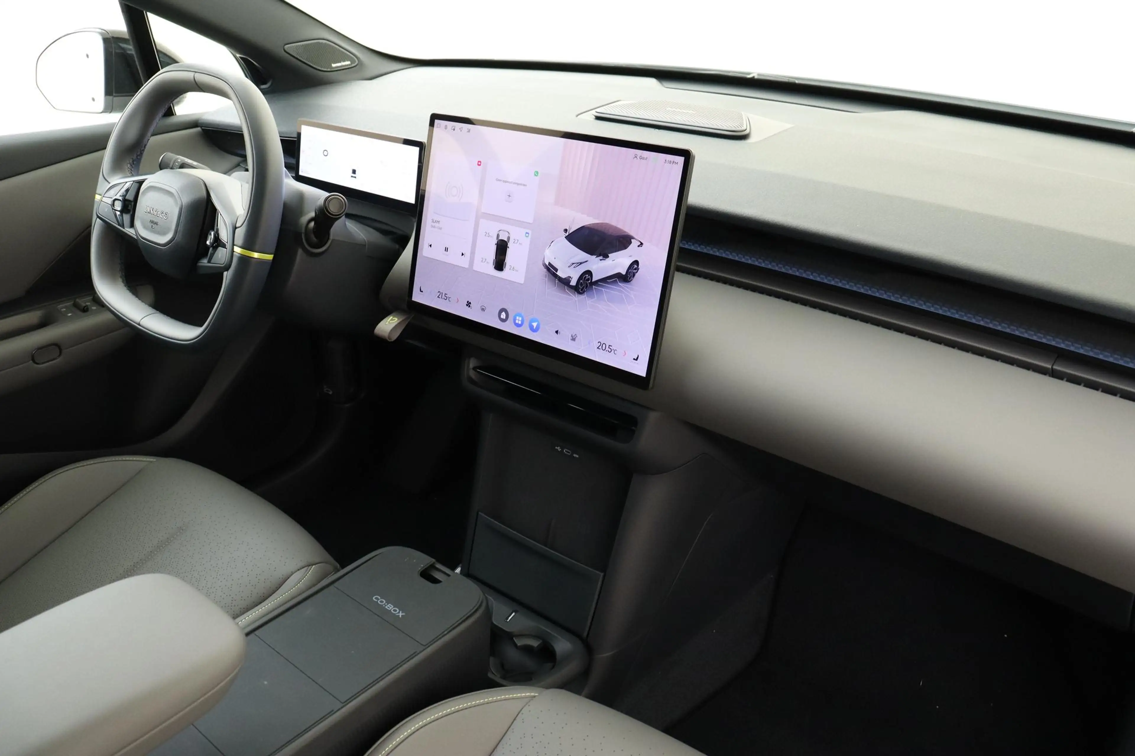Lynk & Co 02 MORE 66 kWh -PANO.DAK|HARMAN/KARDON|360°CAM|ELEK.S — photo 6