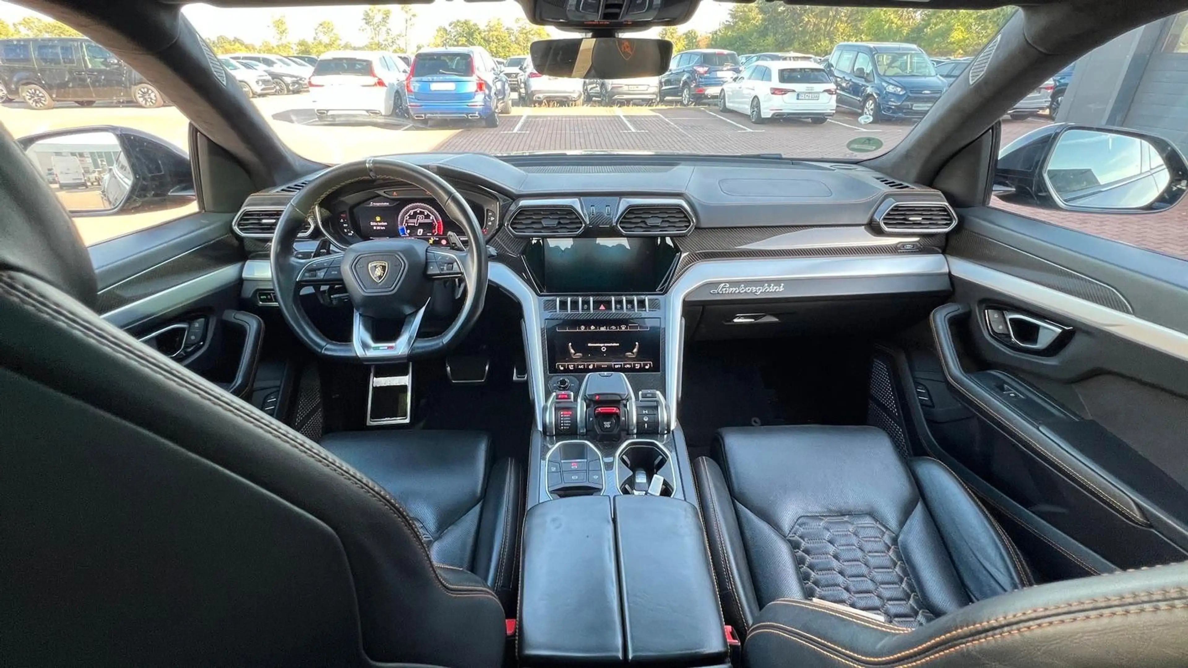 Lamborghini Urus LP650 *PANO*Carbon*HeUp*22**Mietkauf* — photo 9