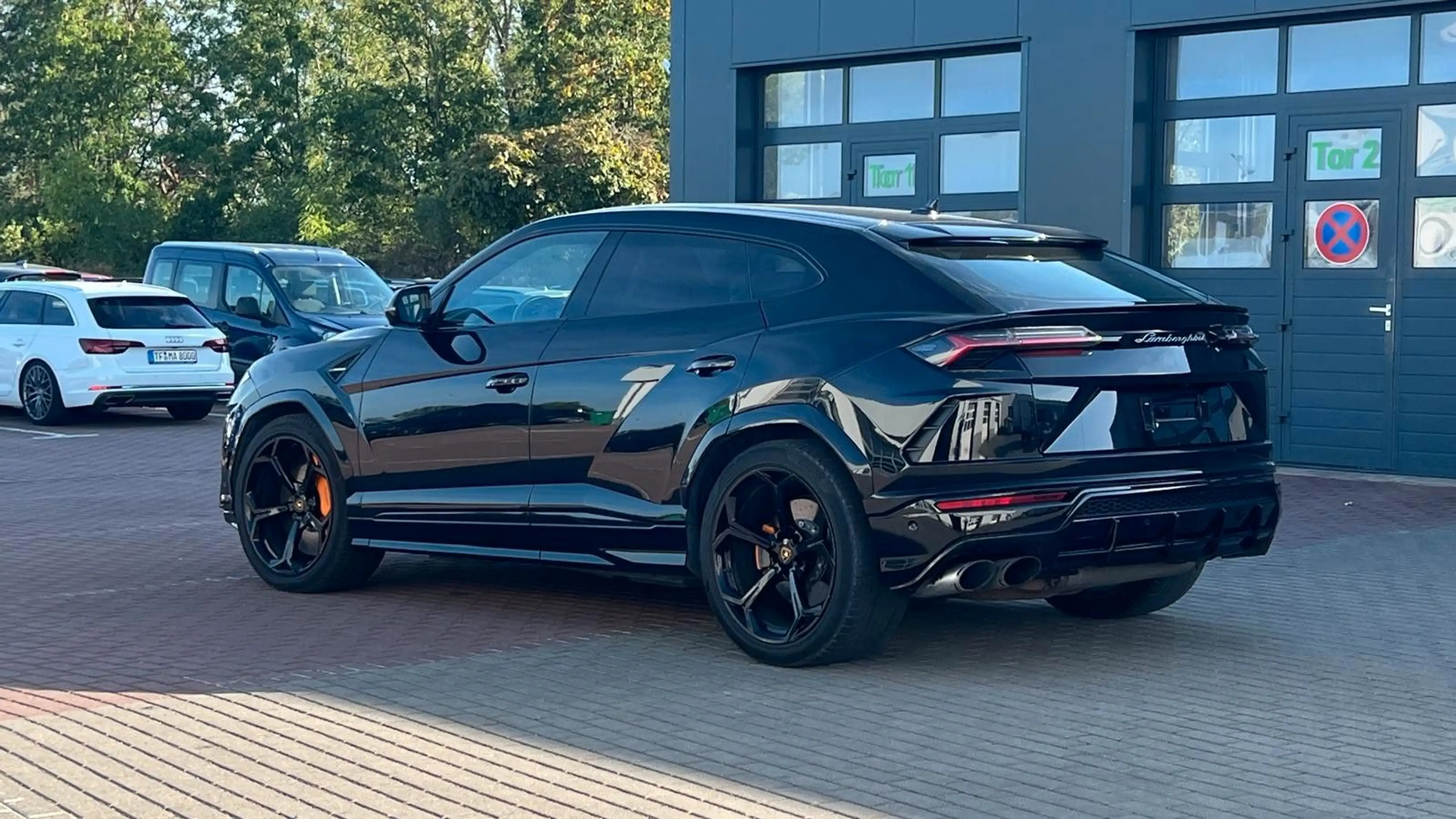 Lamborghini Urus LP650 *PANO*Carbon*HeUp*22**Mietkauf* — photo 4