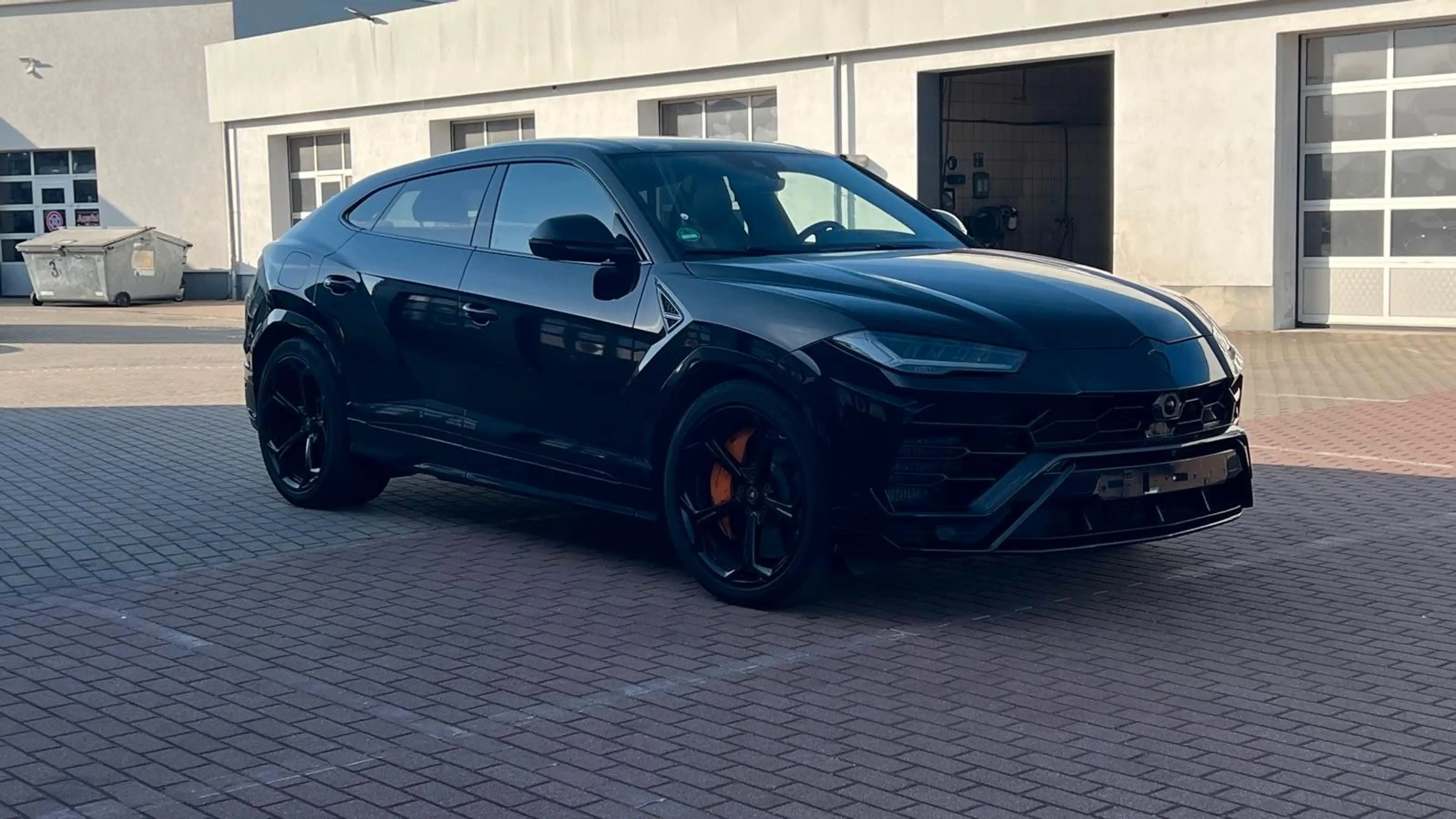 Lamborghini Urus LP650 *PANO*Carbon*HeUp*22**Mietkauf*