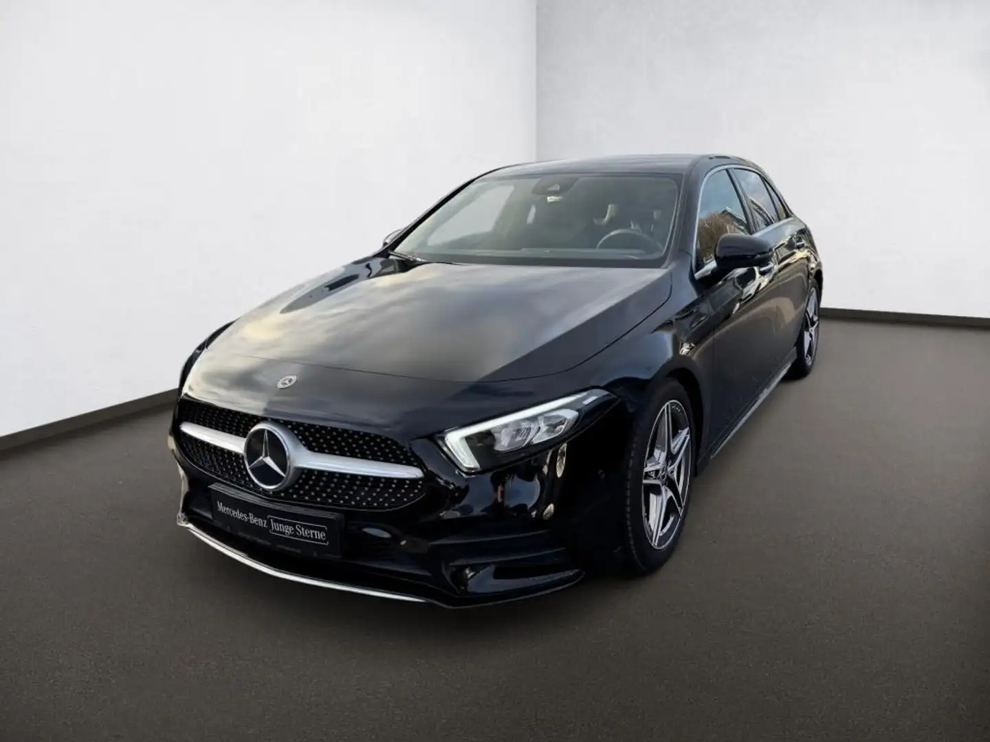 Mercedes-Benz A 160 AMG*KeylessGo*LED*MBUX*RKam*CarPlay*Ambi* Schwarz - 2