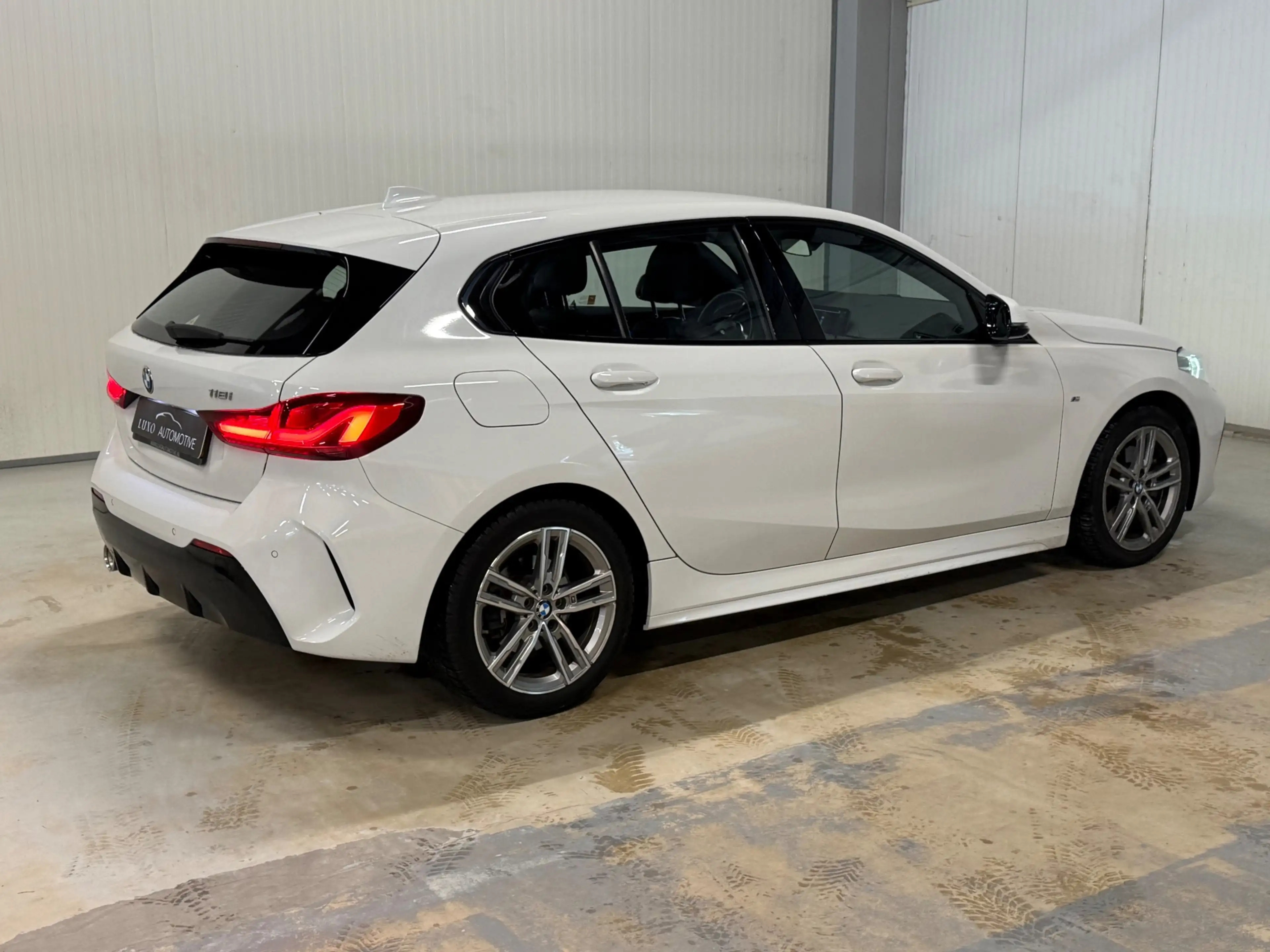 BMW 118 1-serie 118i Executive Edition | NAP | M-SPORT | S — photo 22