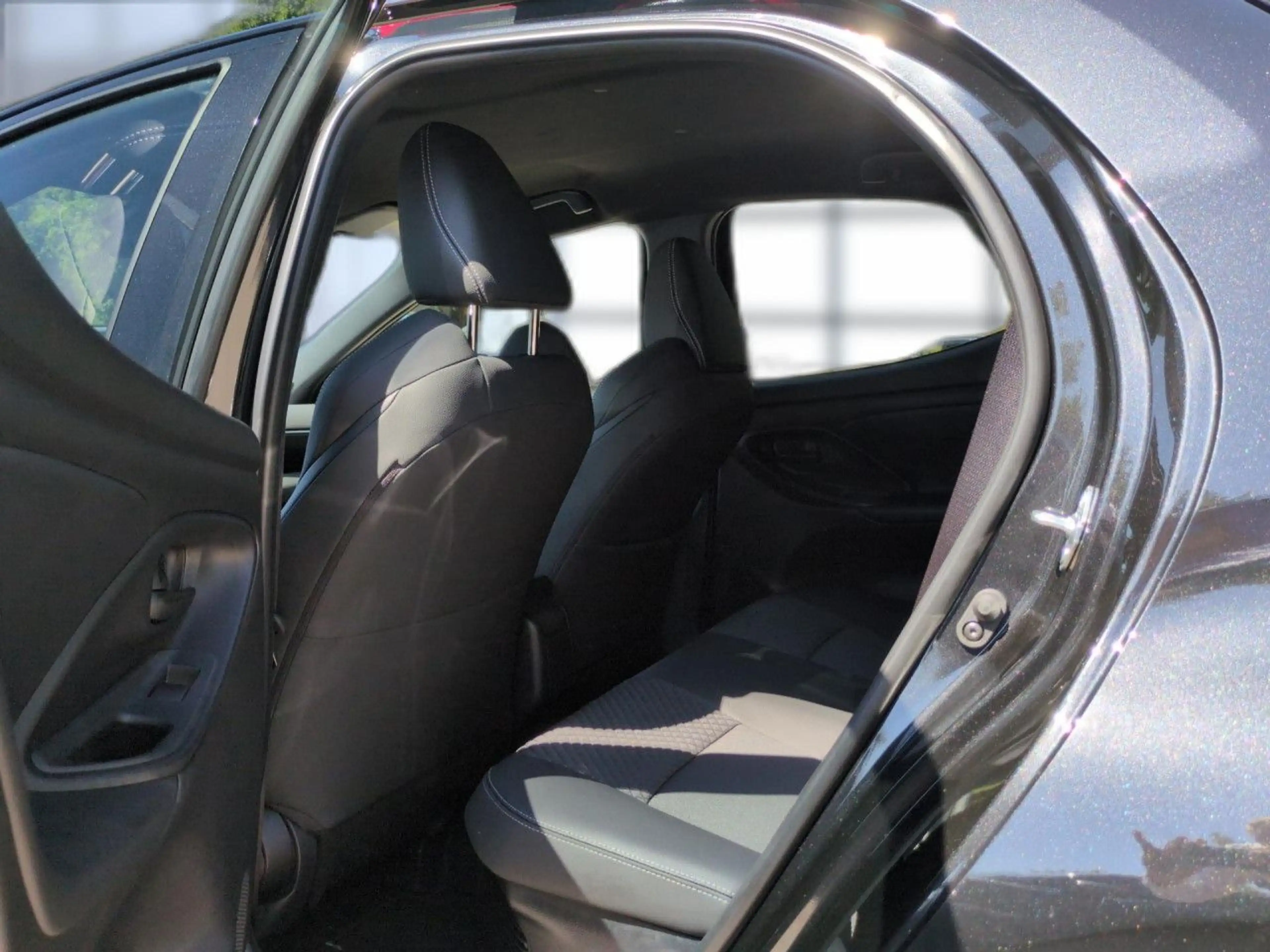 Mazda 2 Hybrid 1.5 VVT-i Homura Automatik Bluetooth LED — photo 13