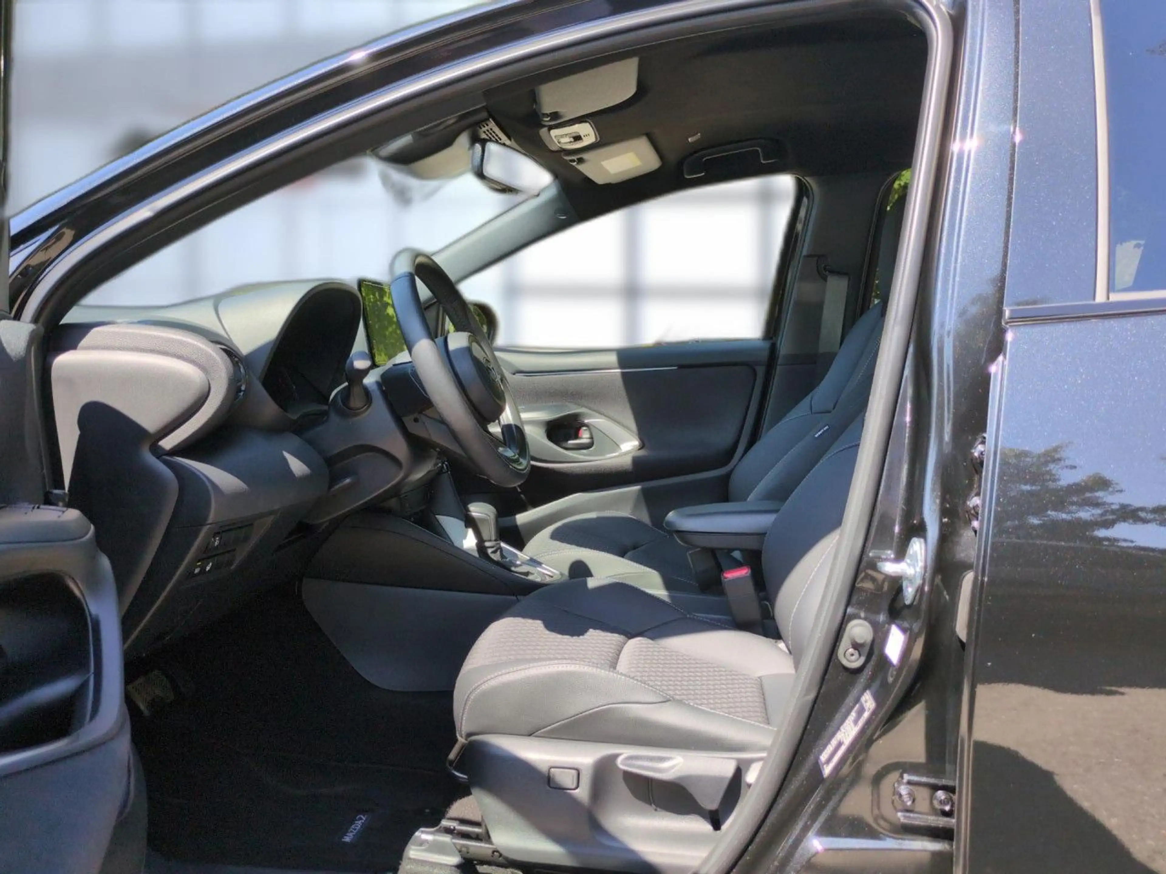 Mazda 2 Hybrid 1.5 VVT-i Homura Automatik Bluetooth LED — photo 7