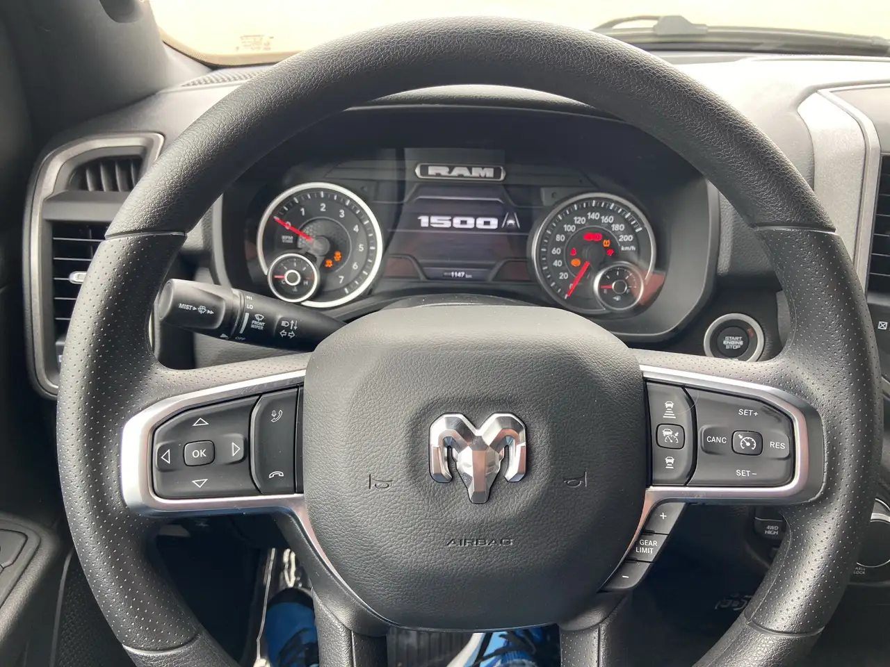 RAM 1500 снимка RAM 1500