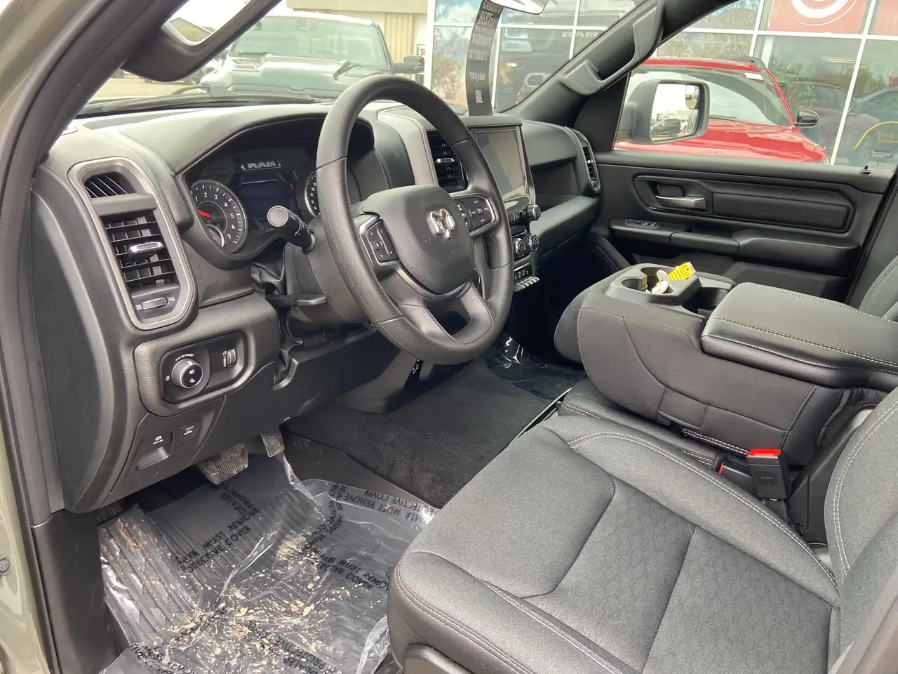 RAM 1500 снимка RAM 1500