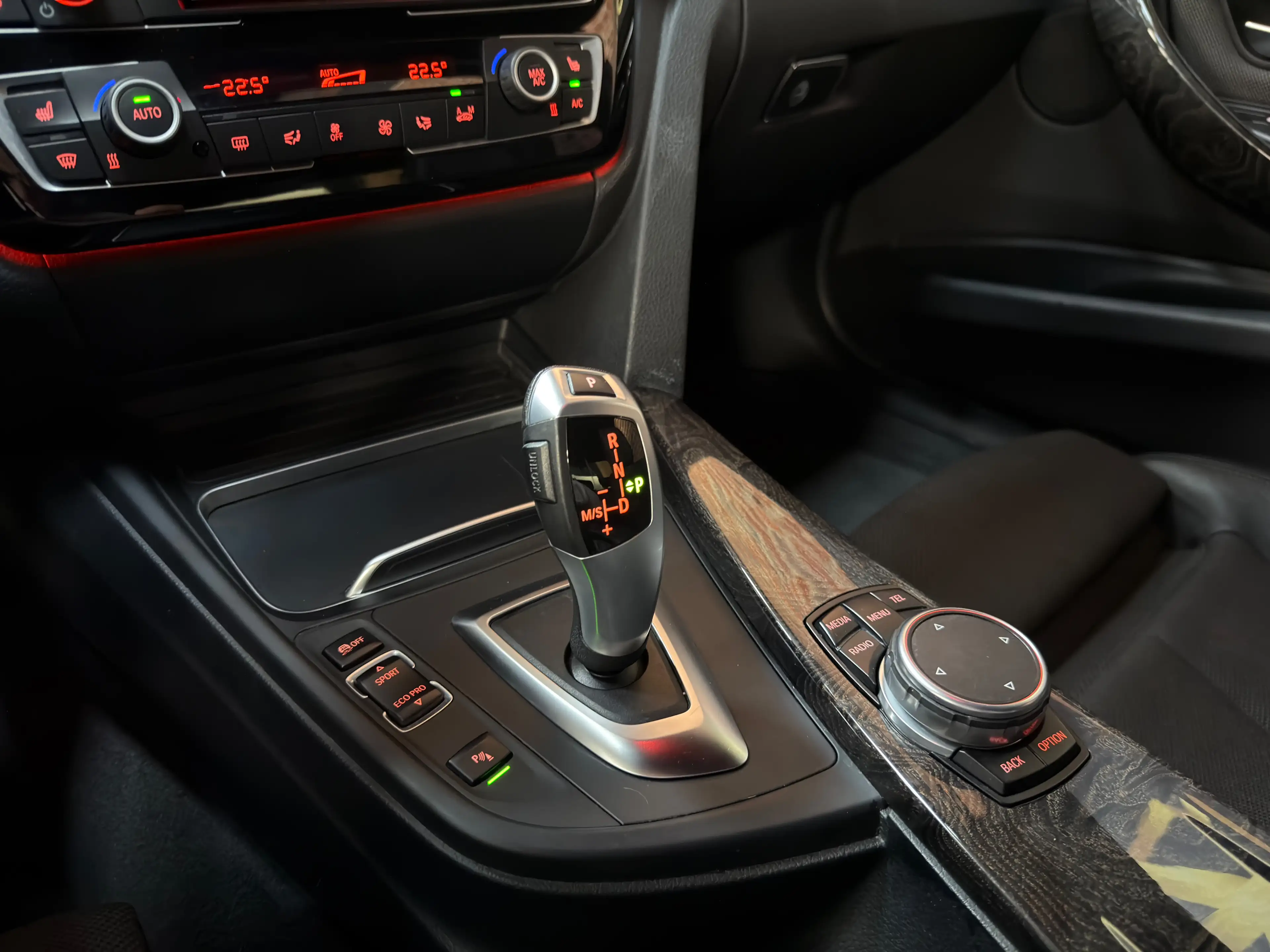 BMW 318 i | Automaat | Keyless | LED | Sportline — photo 15
