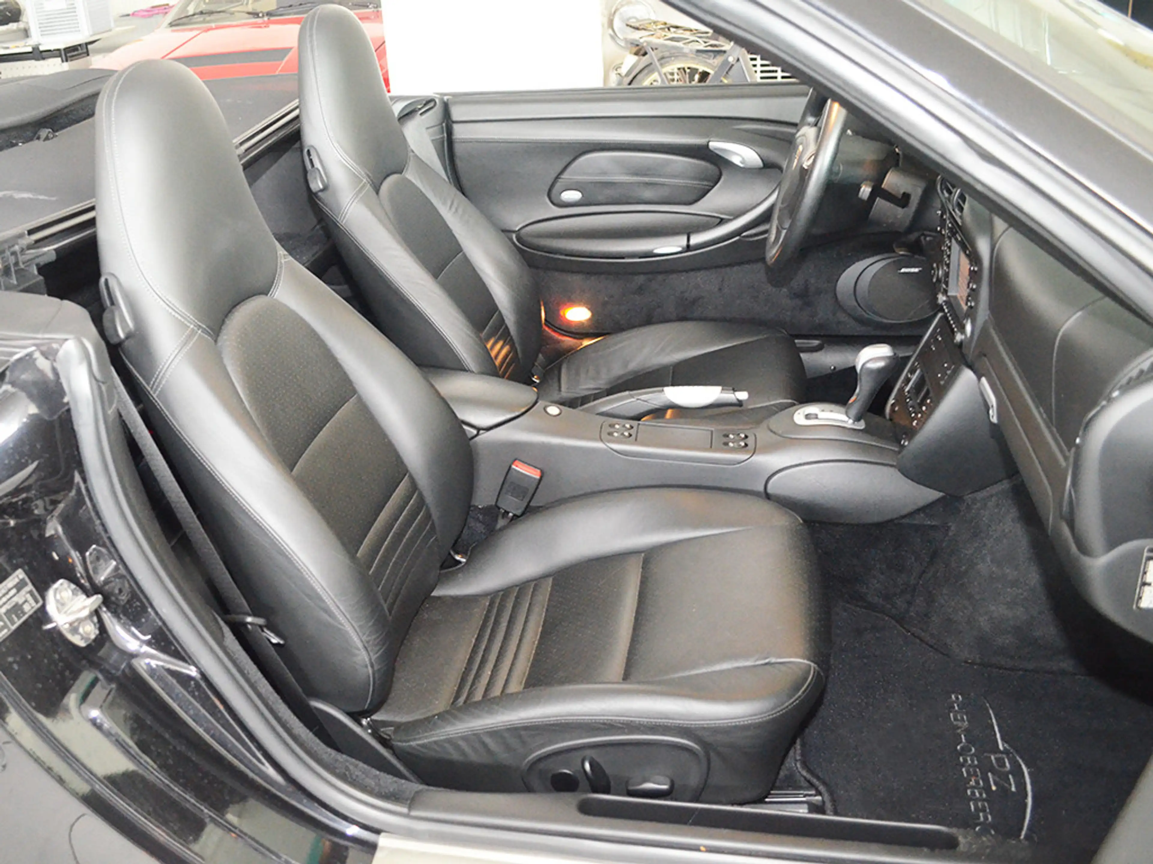 Porsche 996 Turbo Cabrio *U-Frei BOSE deutsches Fzg.* — photo 9