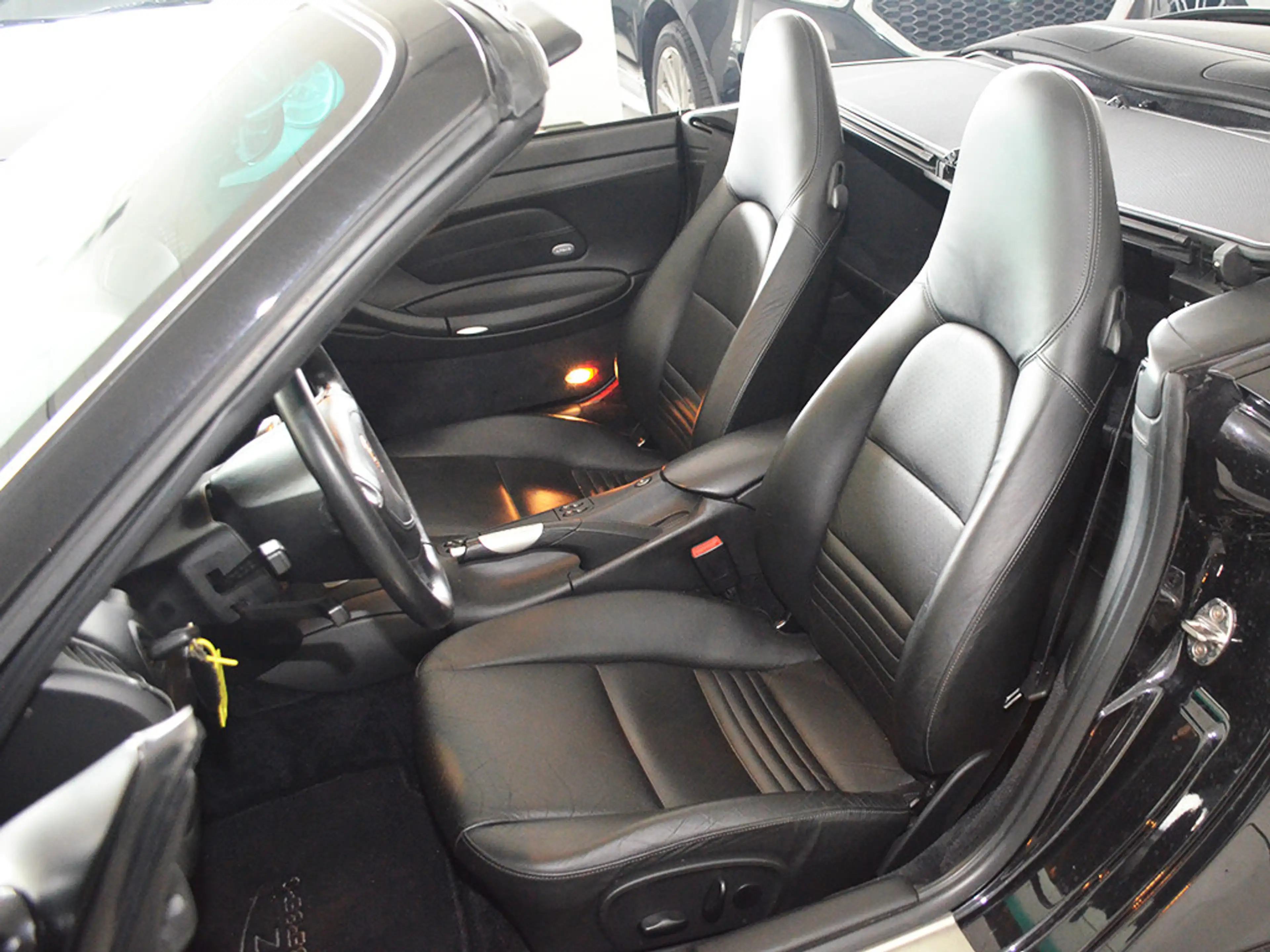 Porsche 996 Turbo Cabrio *U-Frei BOSE deutsches Fzg.* — photo 12