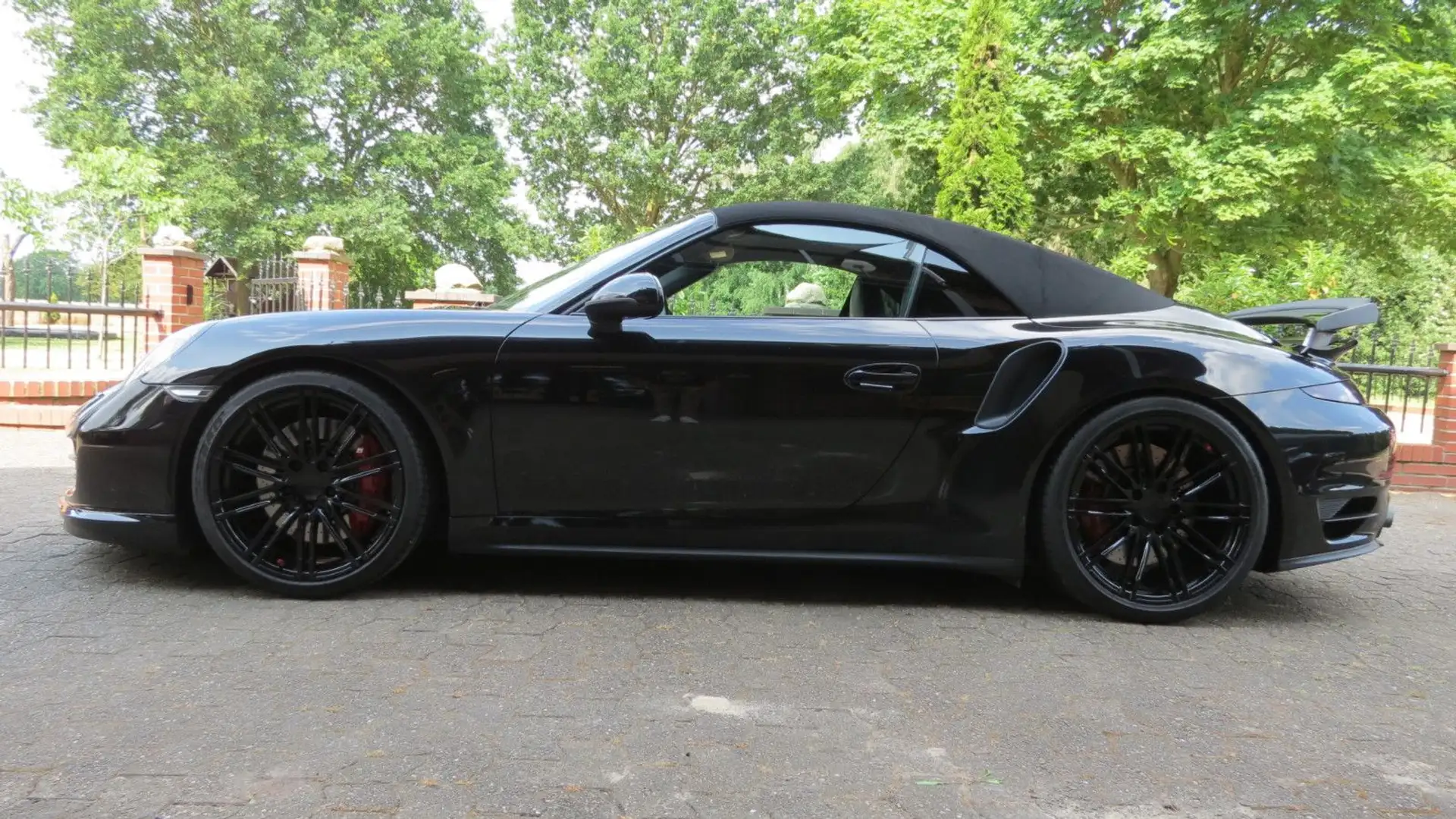 Porsche 991 Turbo Cabrio/1.Hand/ACC/S-CHRONO/PASM/BRD/ Noir - 1