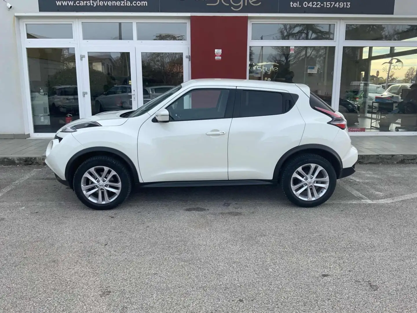 Nissan Juke 1.5 dCi Start&Stop Premium Blauw - 2