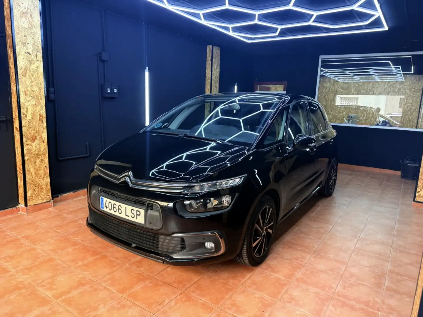 Citroen C4 Familiar Automático de 5 Puertas Negro - 2