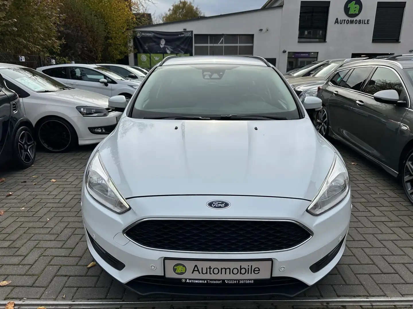 Ford Focus Turnier Business*NAVI*PDC*SHZ*4S-REIFEN Weiß - 2