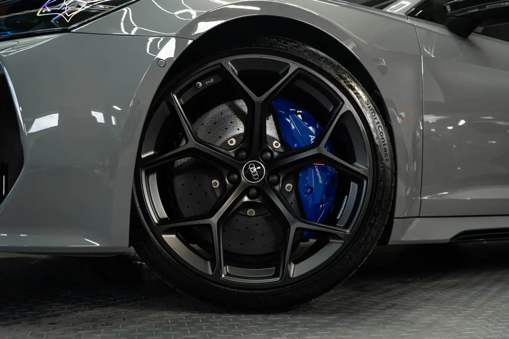 Audi RS6 4.0 TFSI quattro performance RS-SCHALENSITZE Grau - 2