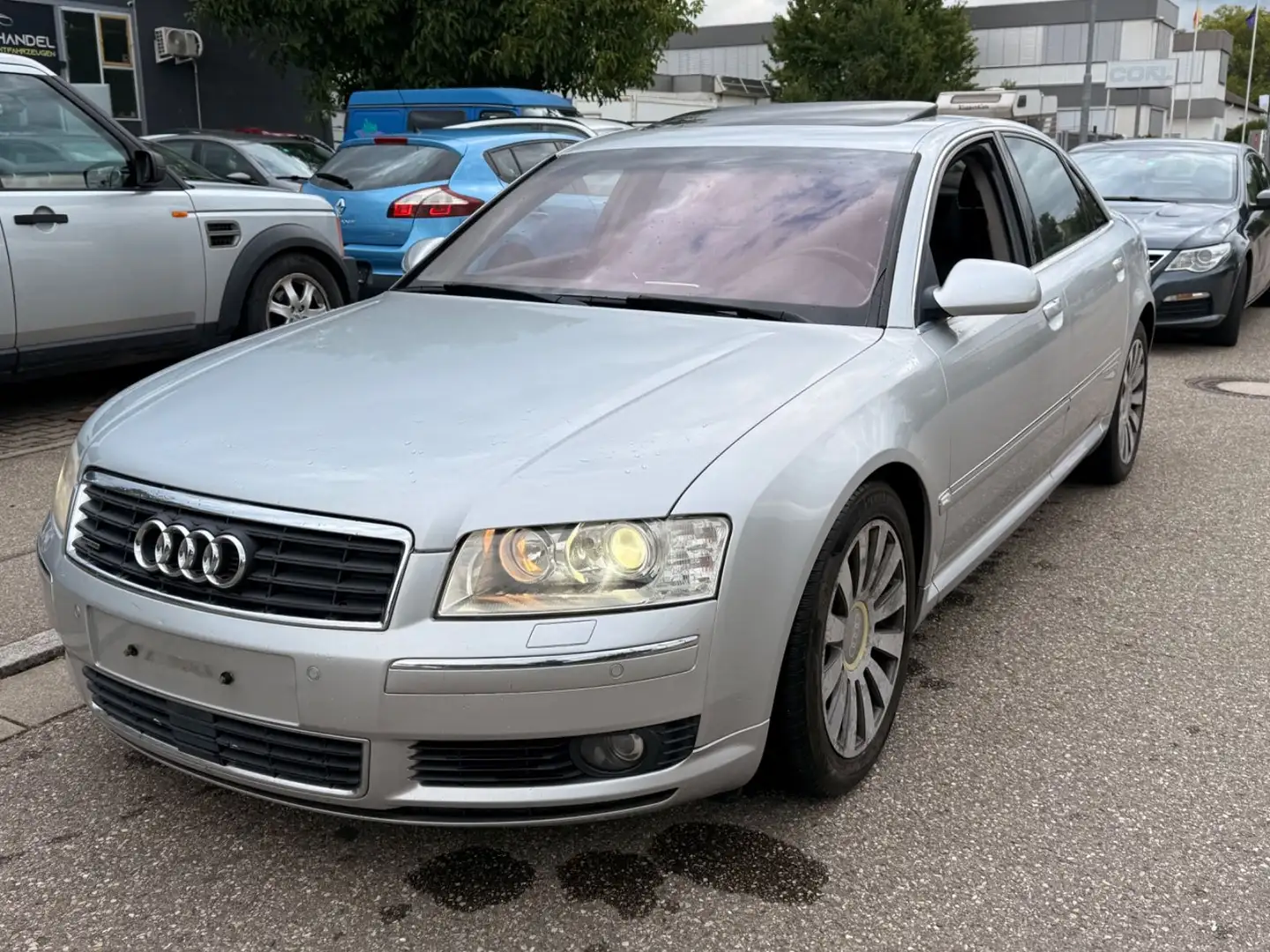 Audi A8 4.2 quattro Silver - 1