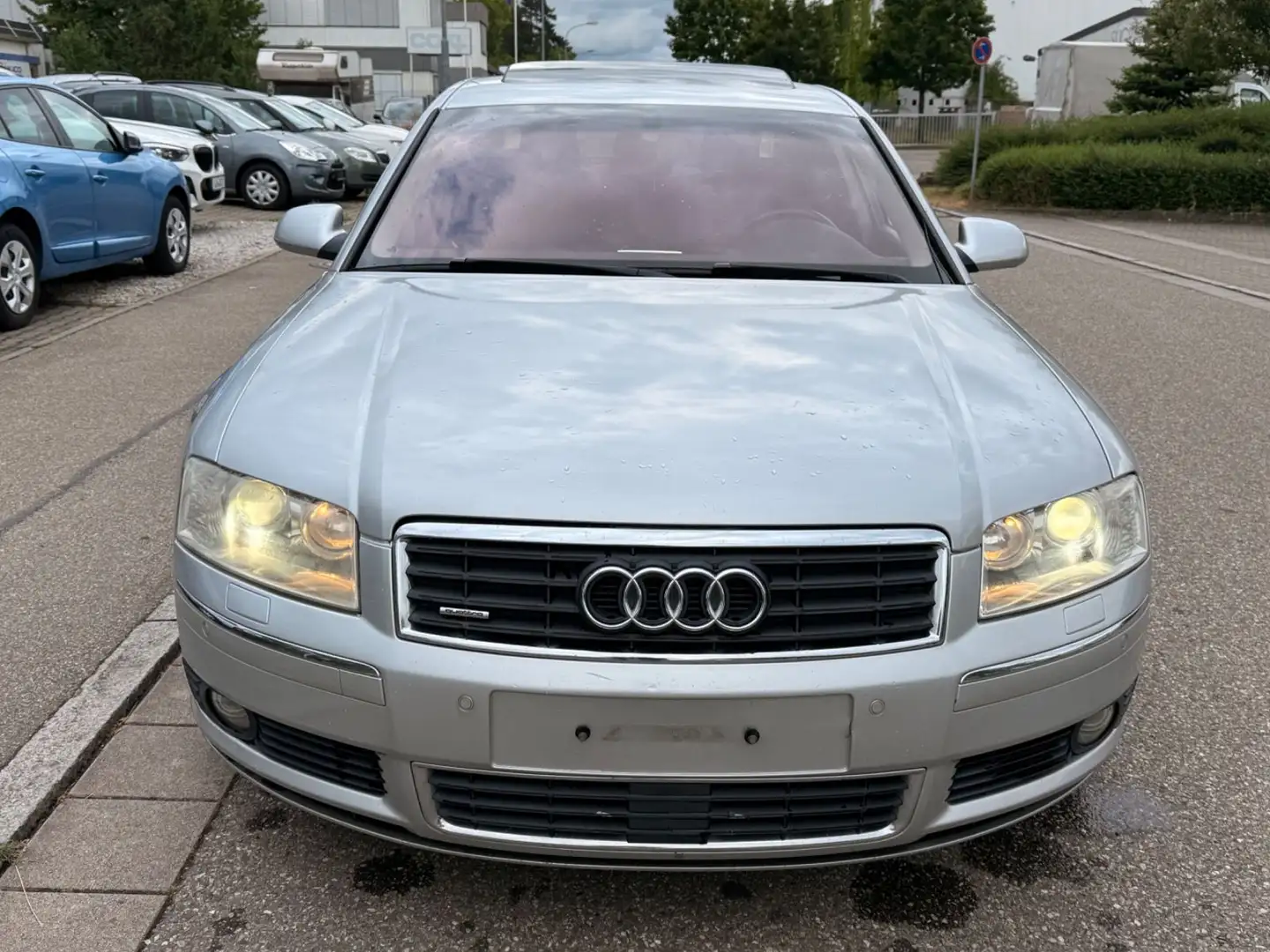 Audi A8 4.2 quattro Silver - 2