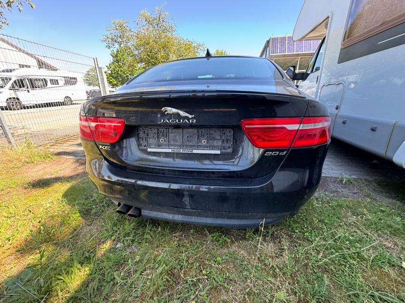 Jaguar XE R-Sport — photo 5