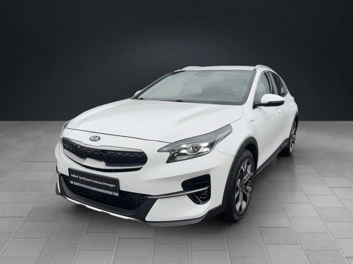 Kia XCeed Spirit Plug-in Hybrid TECH SHZ NAVI LED Bianco - 2