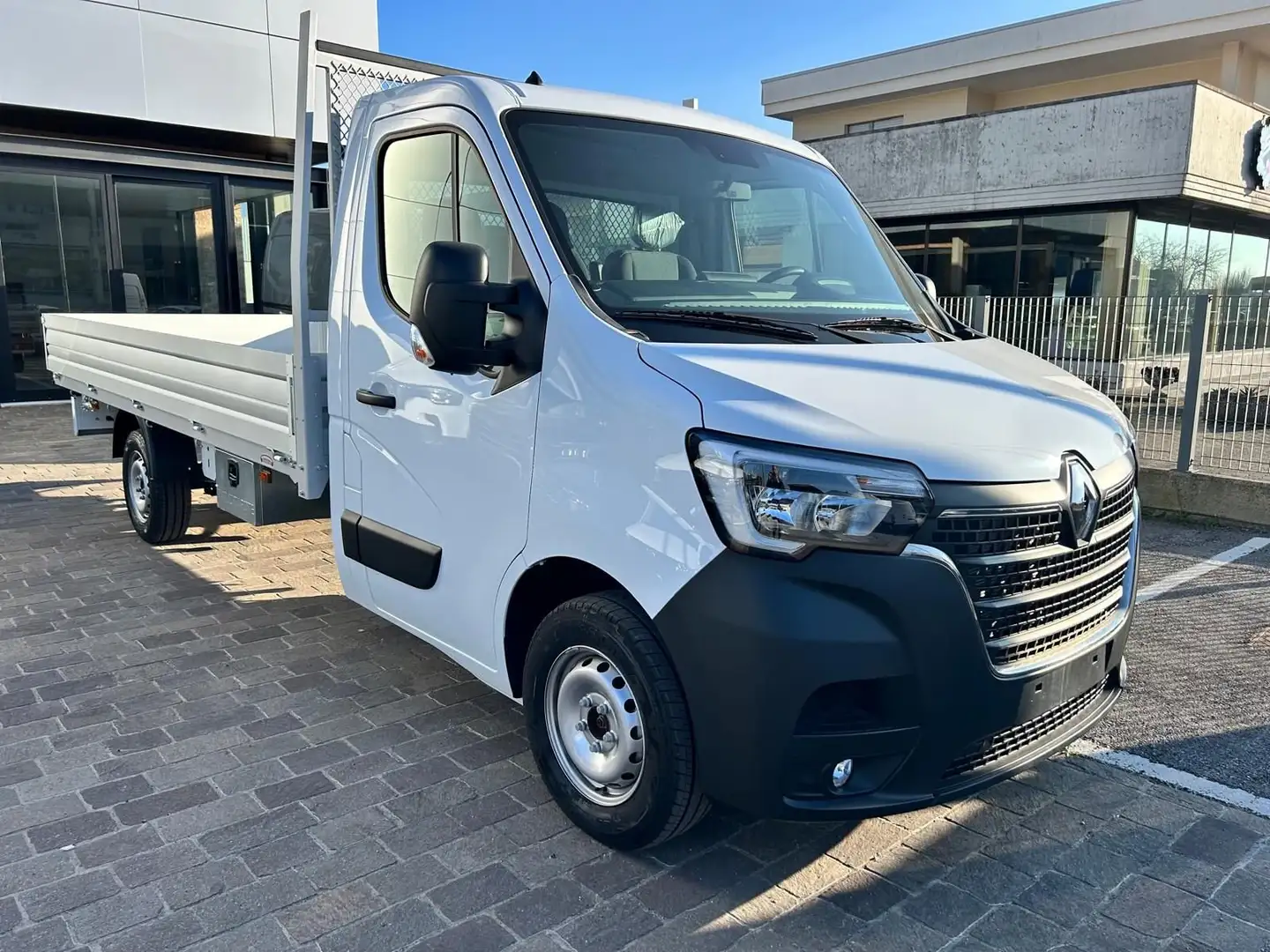 Renault Master T35 2.3 dCi 165 PL Cabinato Energy CASSONE Blanco - 1
