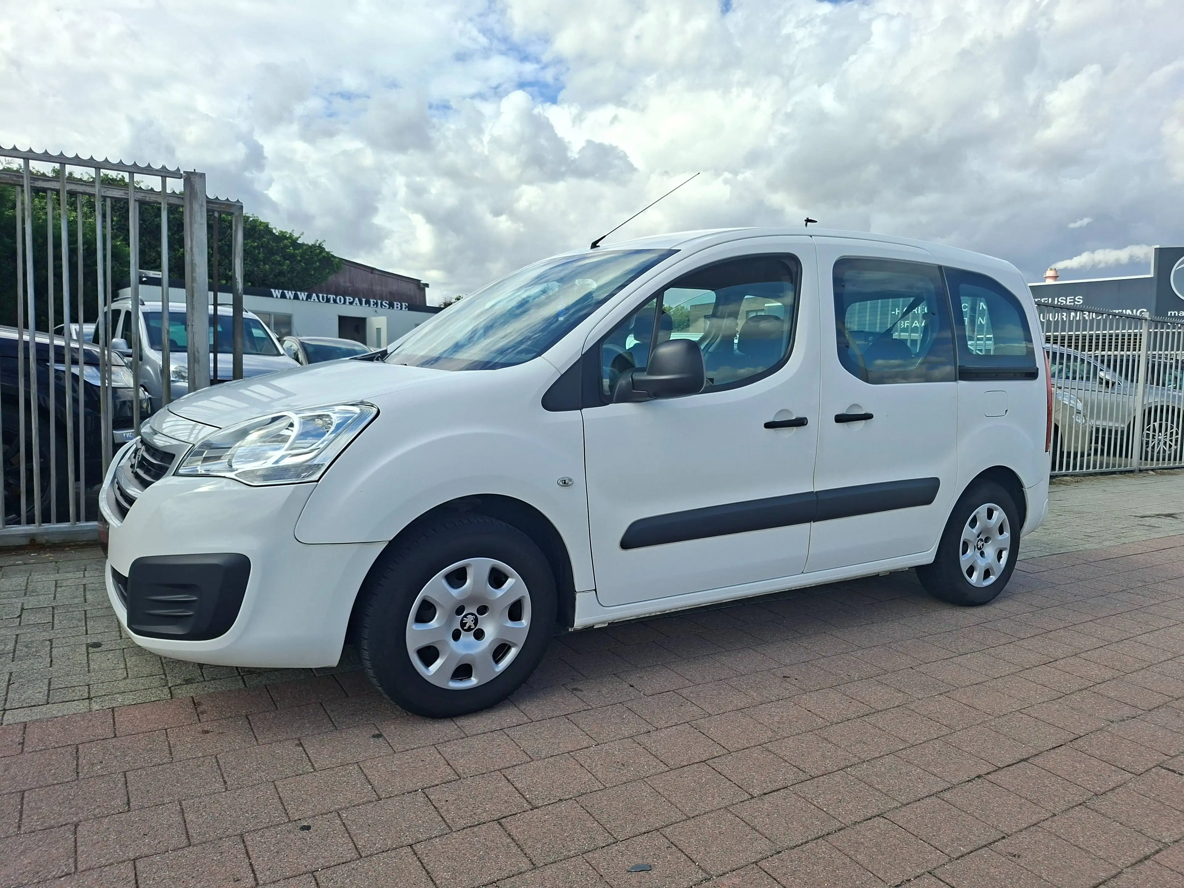 Peugeot Partner Partner Tepee 1.6 BlueHDi — photo 2