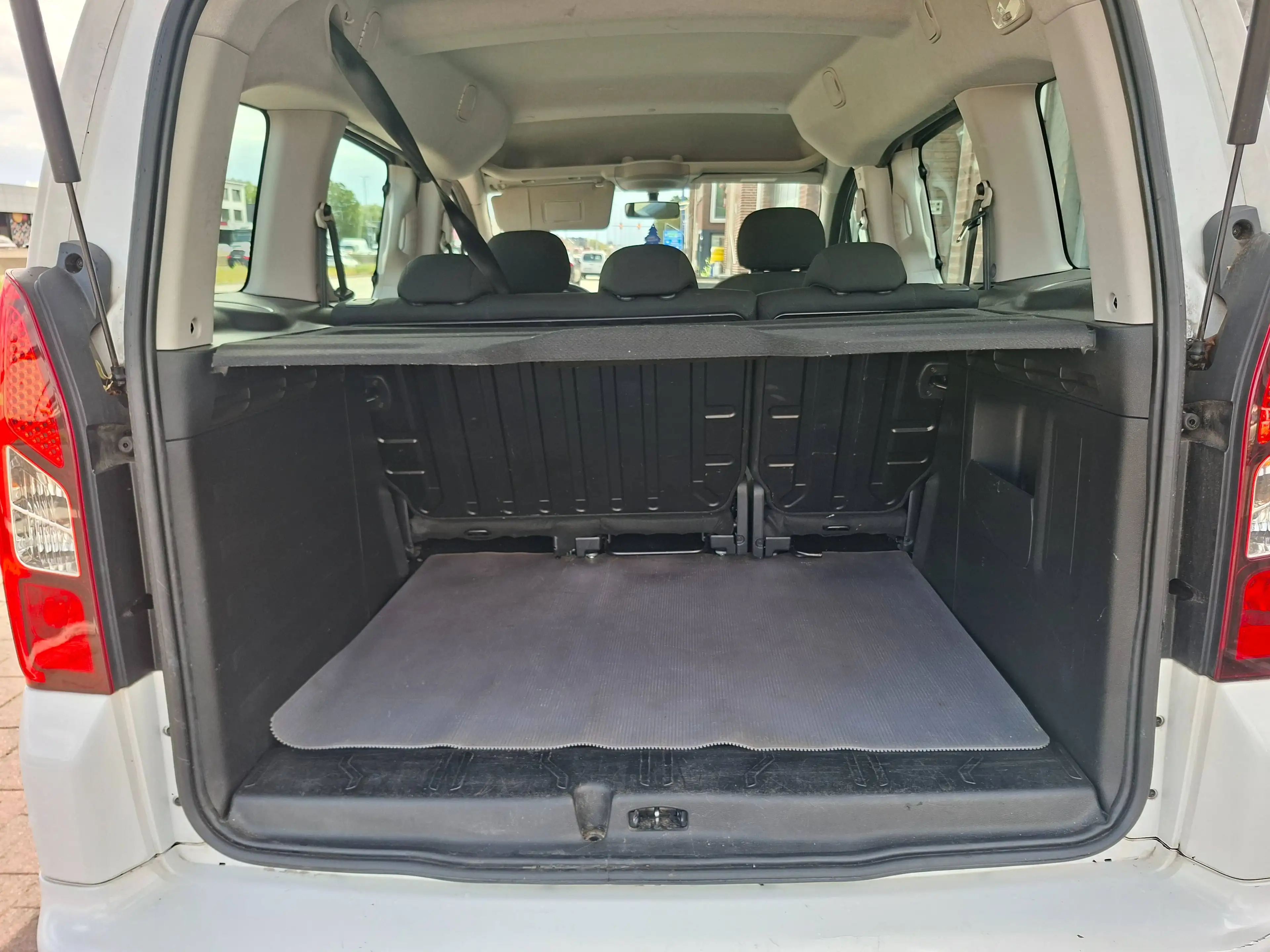 Peugeot Partner Partner Tepee 1.6 BlueHDi — photo 10