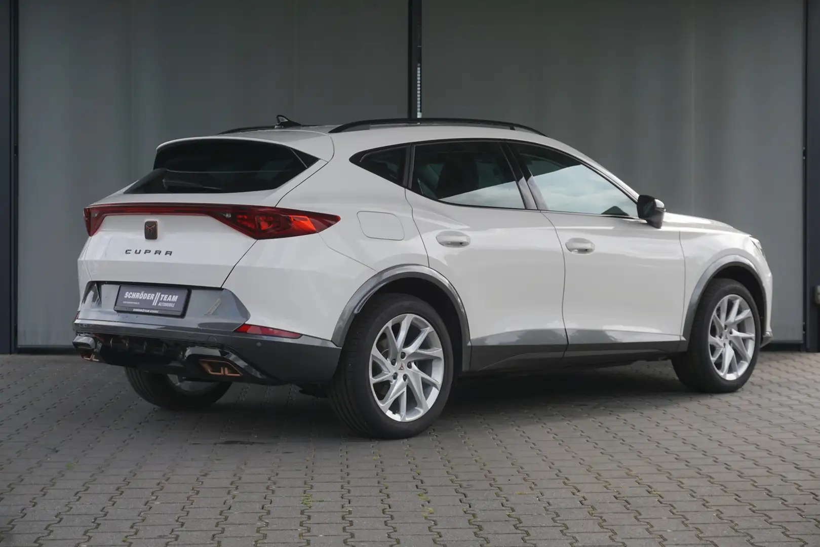 CUPRA Formentor 1.4 e-Hybrid Navi LED ACC Wit - 2