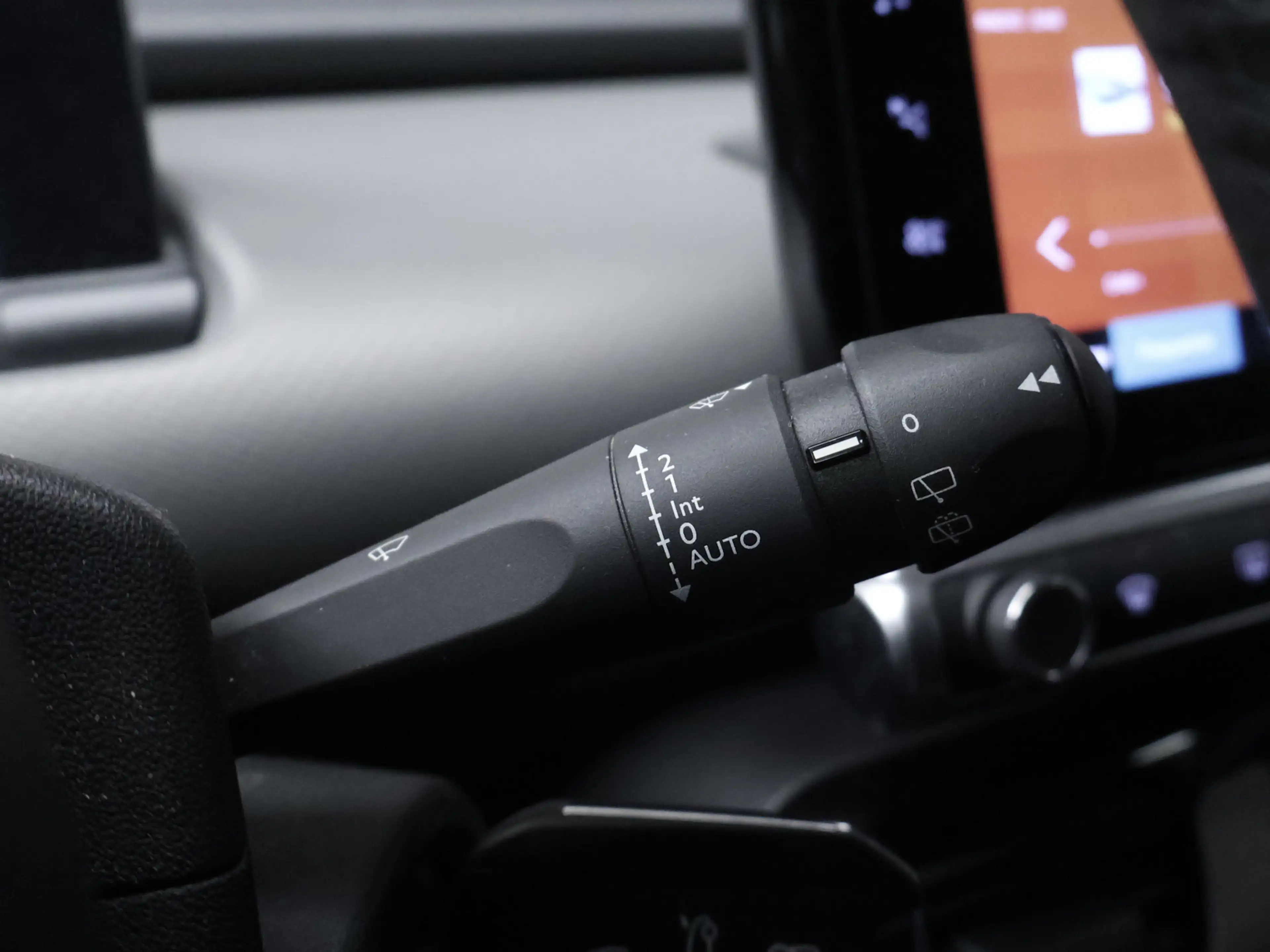 Citroen C4 Cactus 1.2 PureTech Business Sport (APPLE CARPLAY,NAVI,PD — photo 12