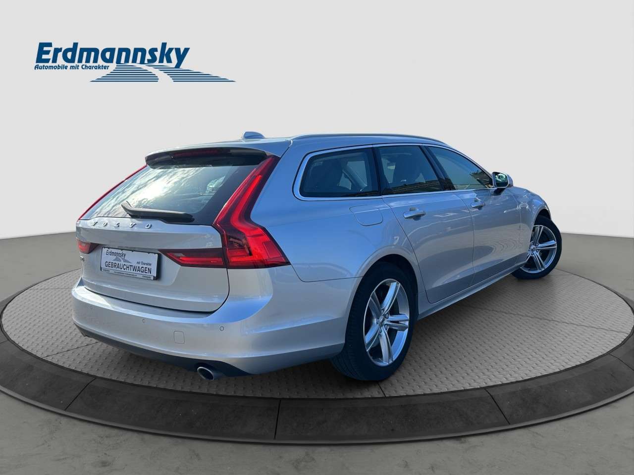 Volvo V90
